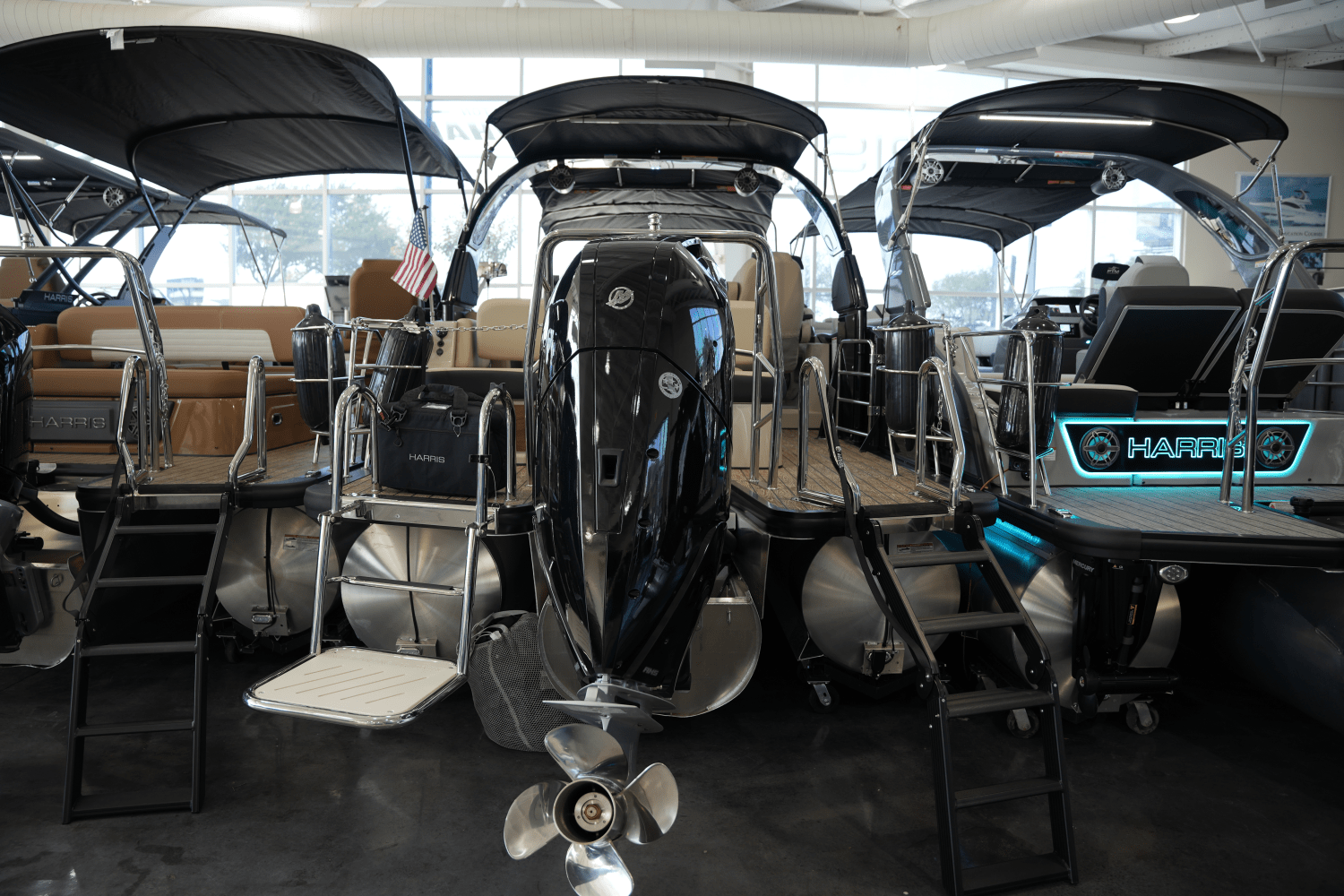 2025 Harris Grand Mariner 250 Image Thumbnail #29