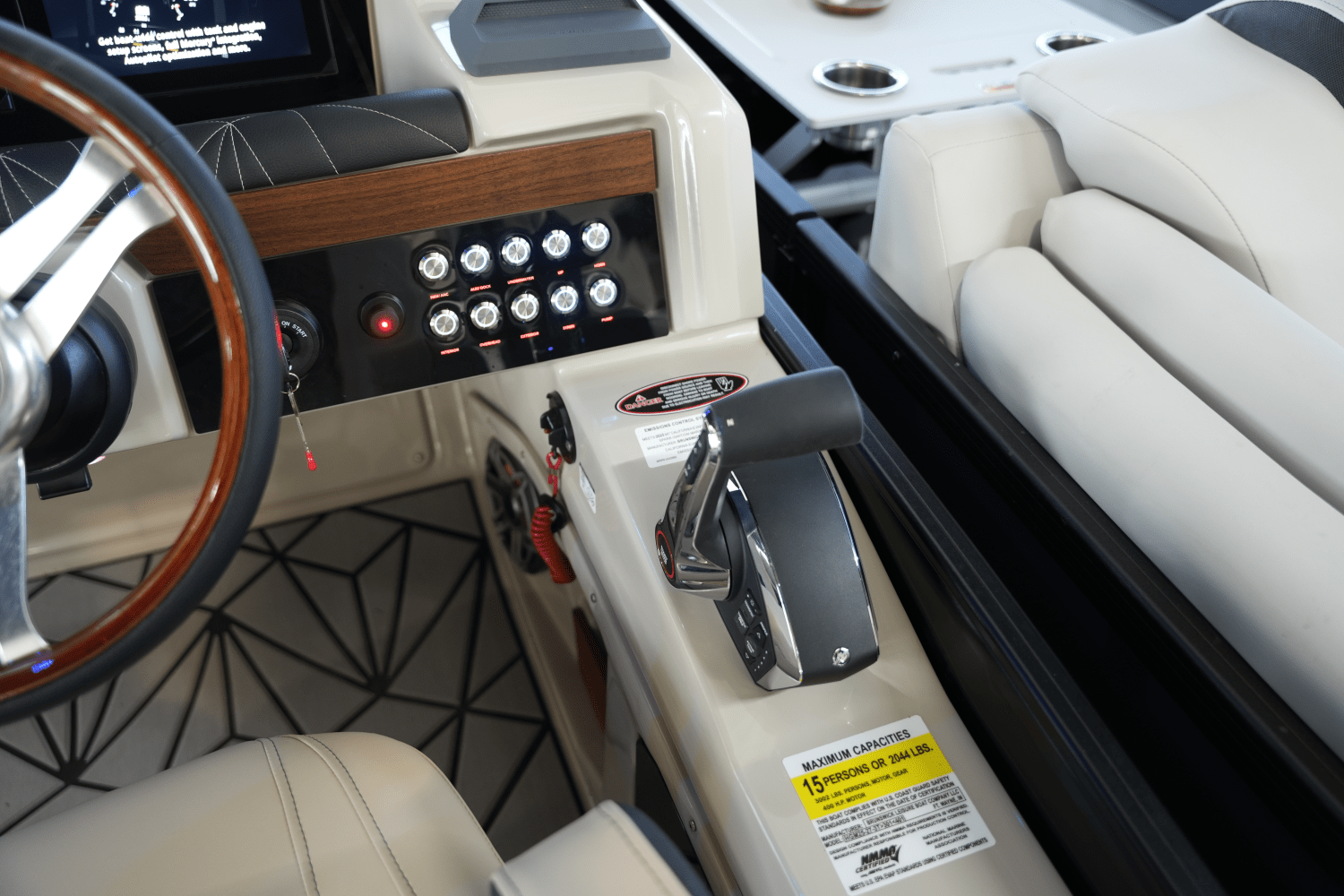 2025 Harris Grand Mariner 250 Image Thumbnail #12