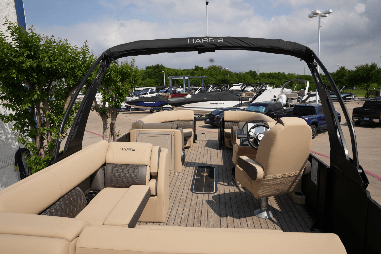 2025 Harris 230 Sunliner Image Thumbnail #24