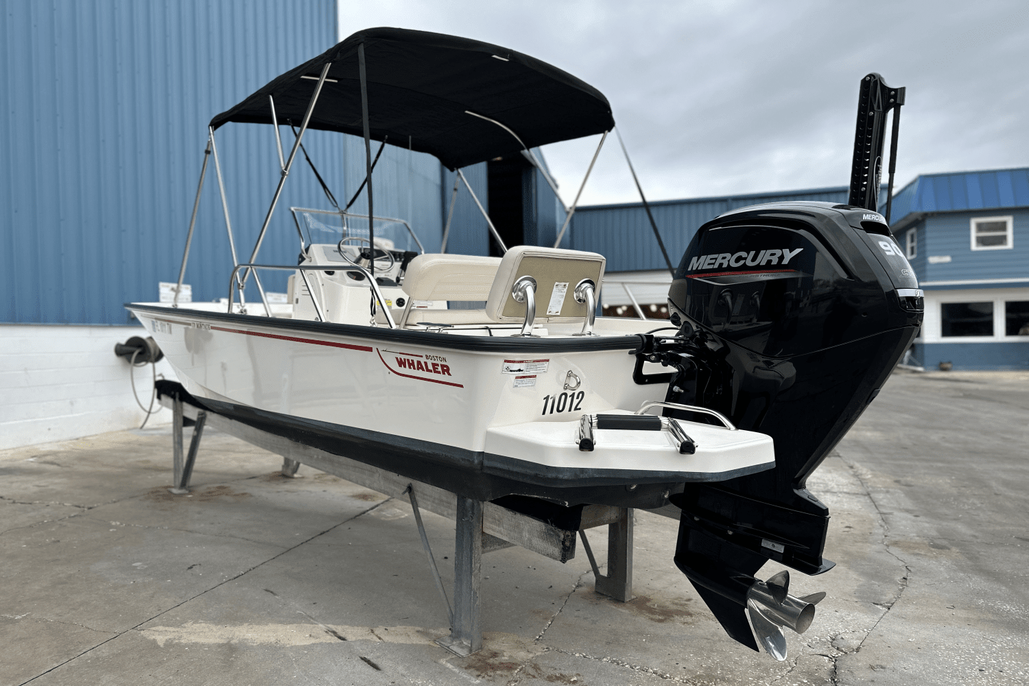 2023 Boston Whaler 170 MONTAUK Image Thumbnail #3