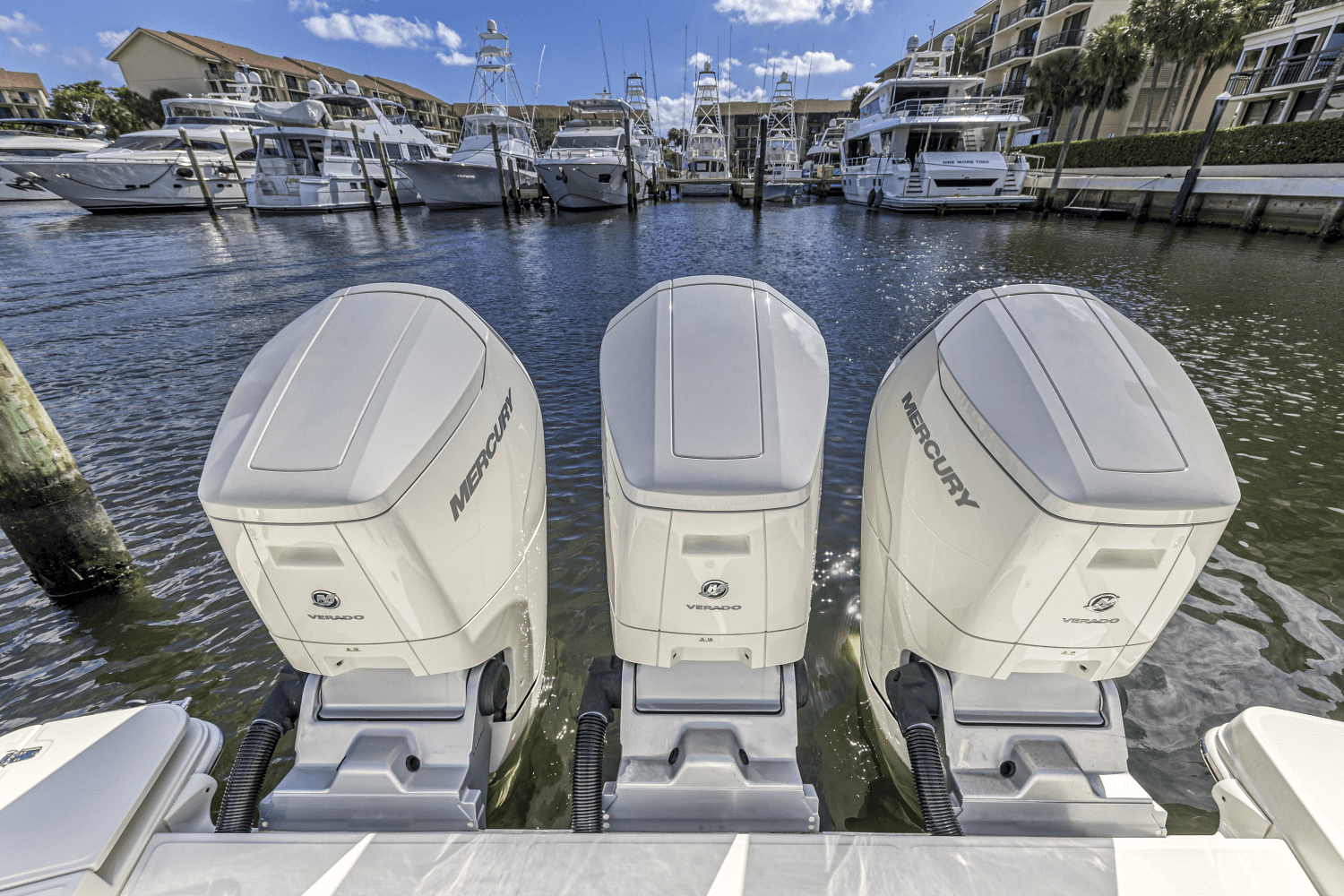 2023 Boston Whaler 405 CONQUEST Image Thumbnail #81