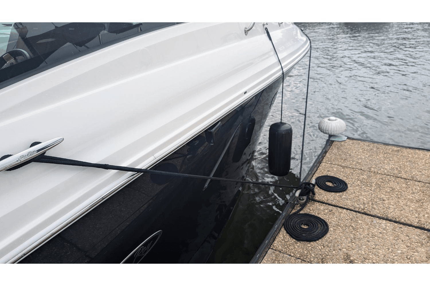 2023 Sea Ray Sundancer 320 Outboard Image Thumbnail #4