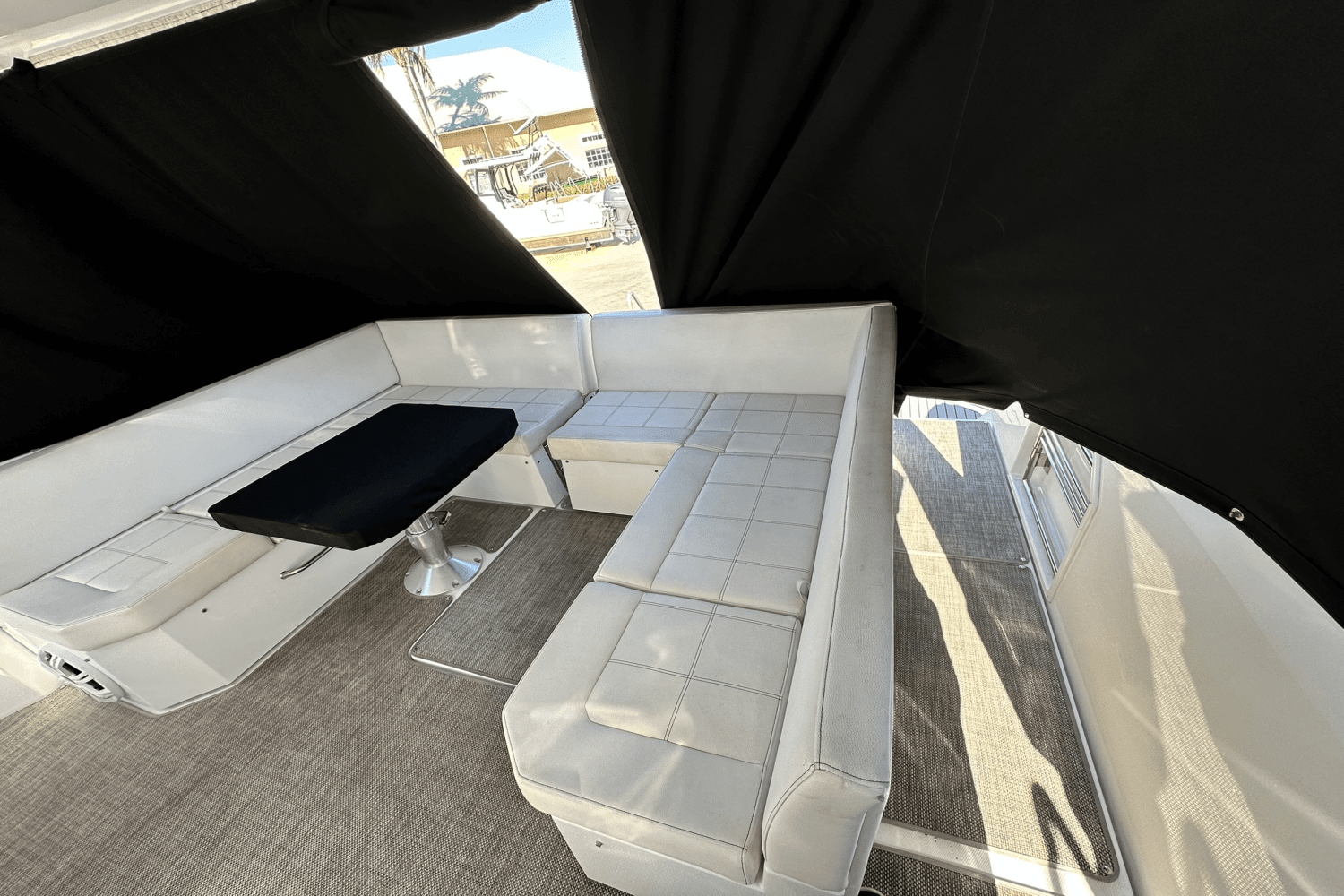 2019 Cruisers Yachts 39 EXPRESS COUPE Image Thumbnail #18