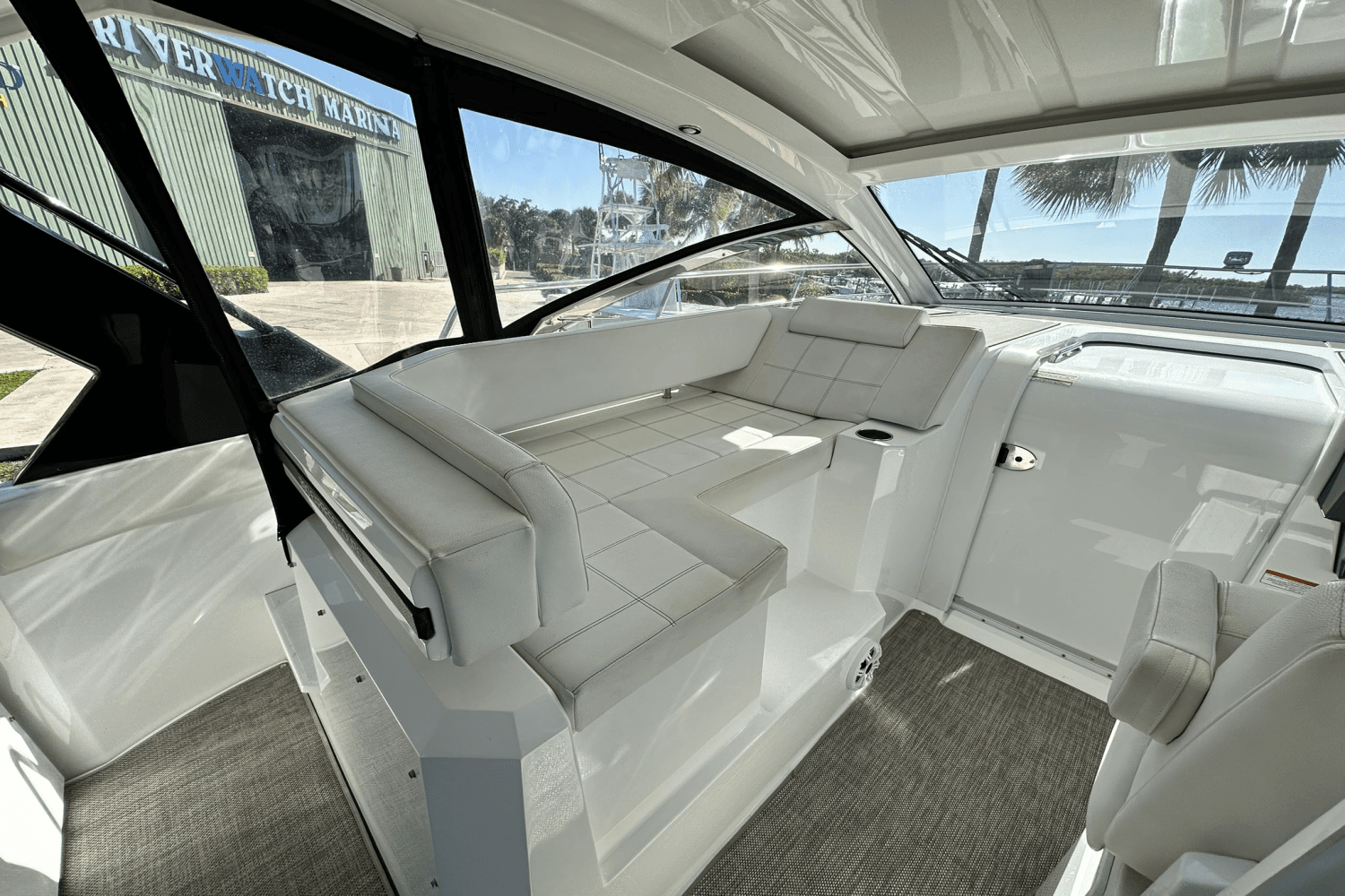 2019 Cruisers Yachts 39 EXPRESS COUPE Image Thumbnail #22