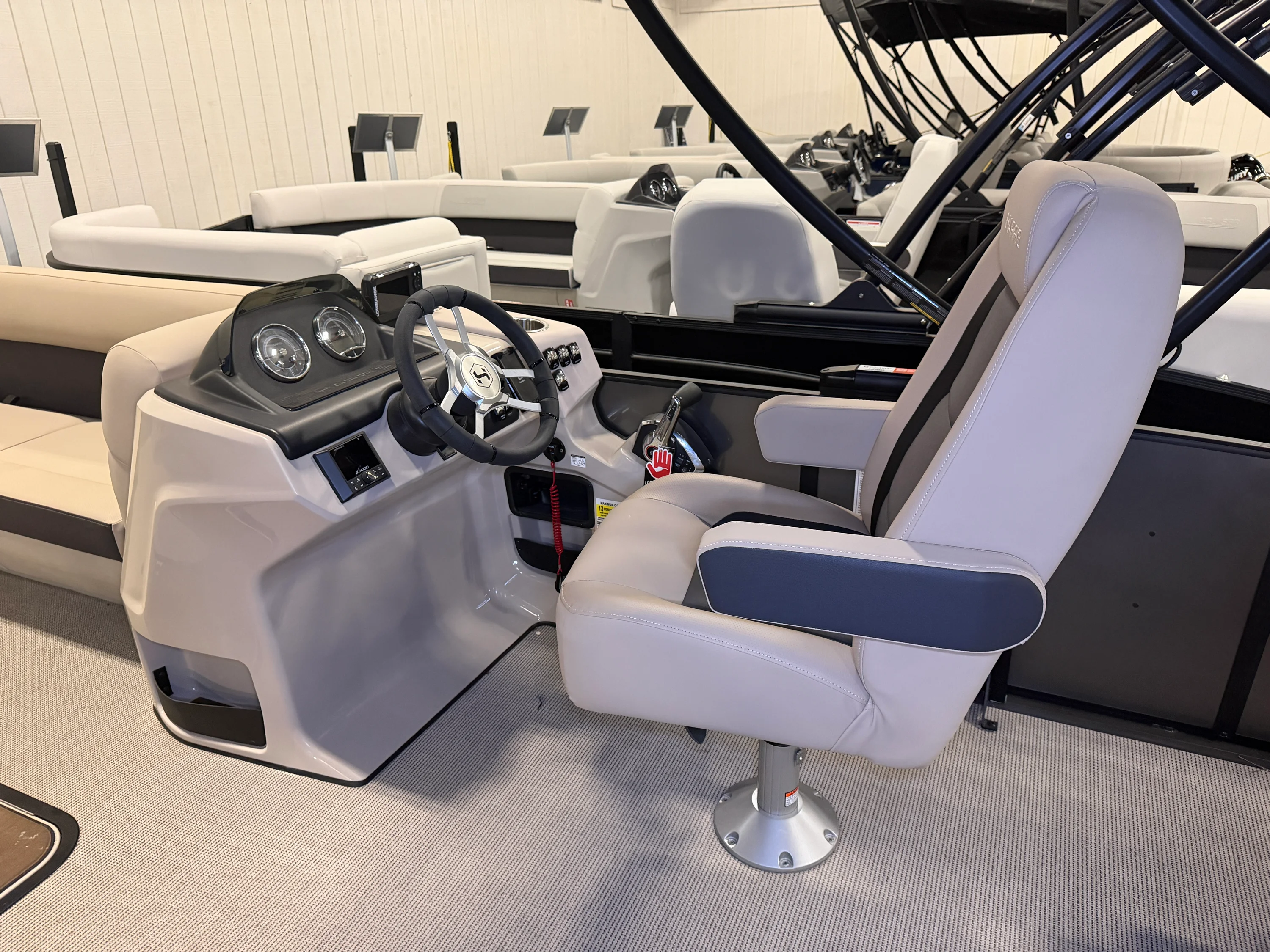 2025 Harris 250 Cruiser Image Thumbnail #12