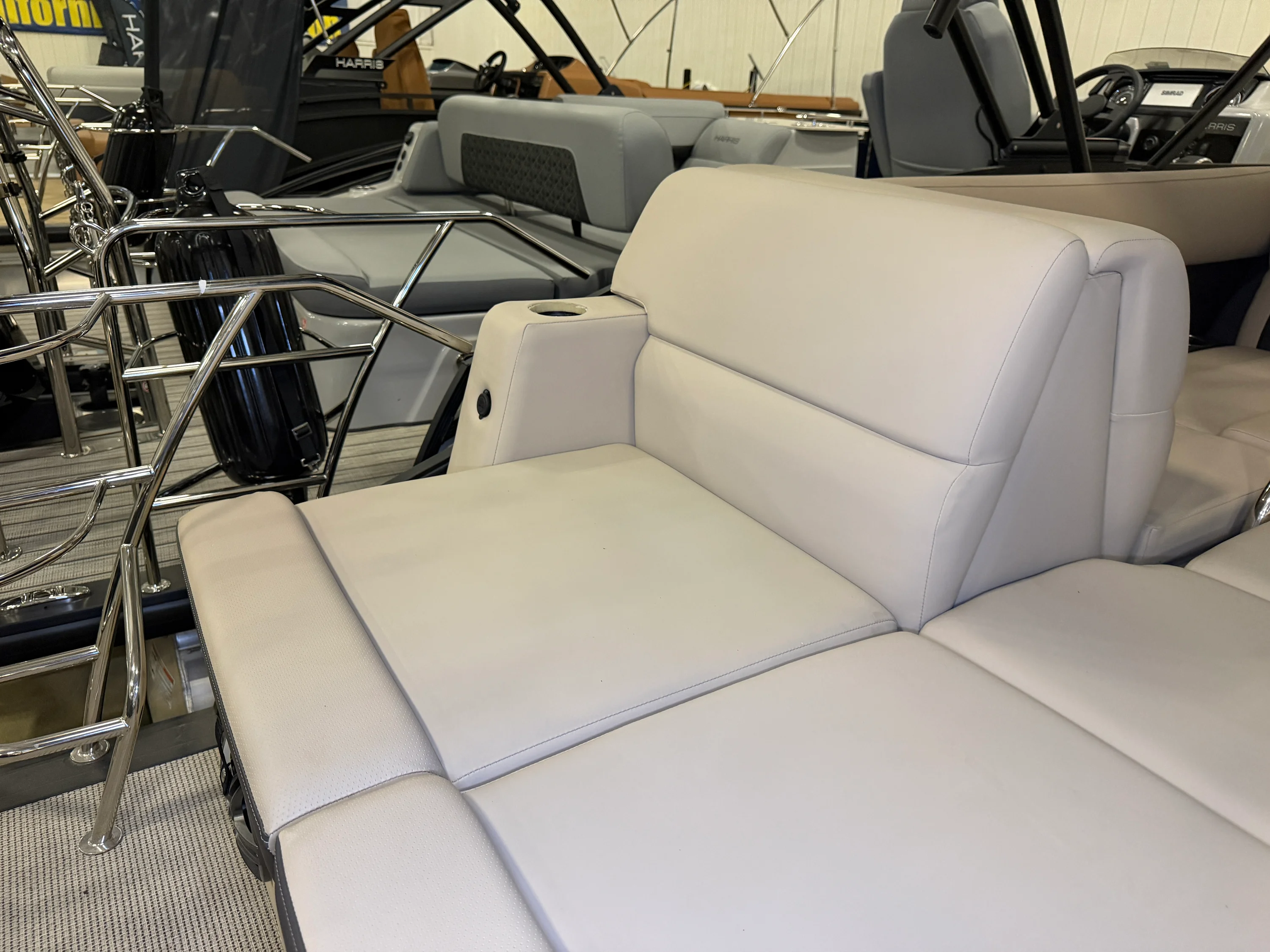 2025 Harris 250 Cruiser Image Thumbnail #33