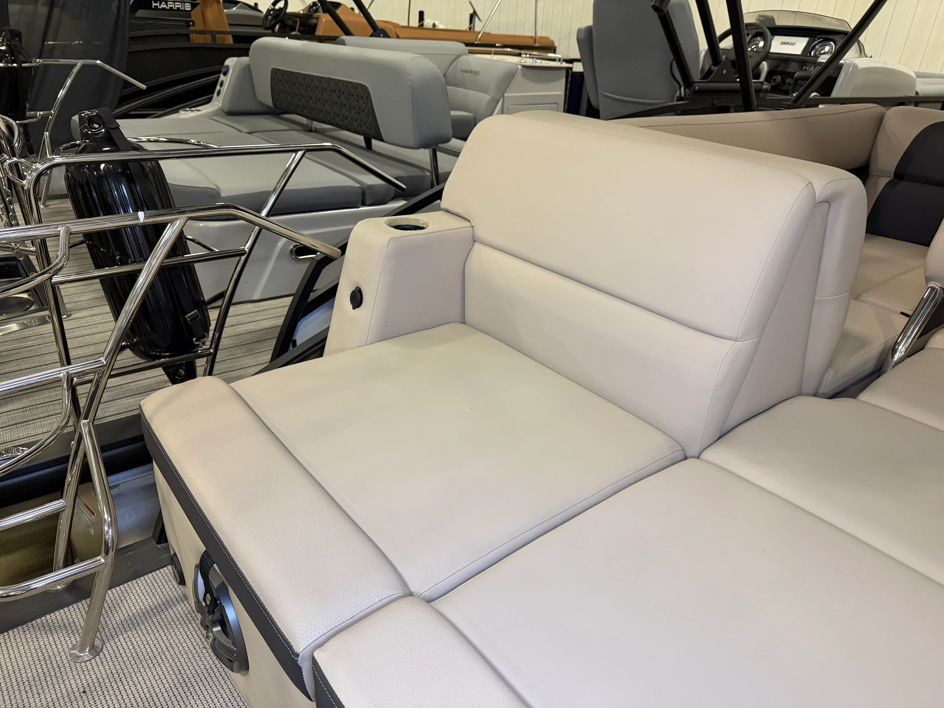 2025 Harris 250 Cruiser Image Thumbnail #36