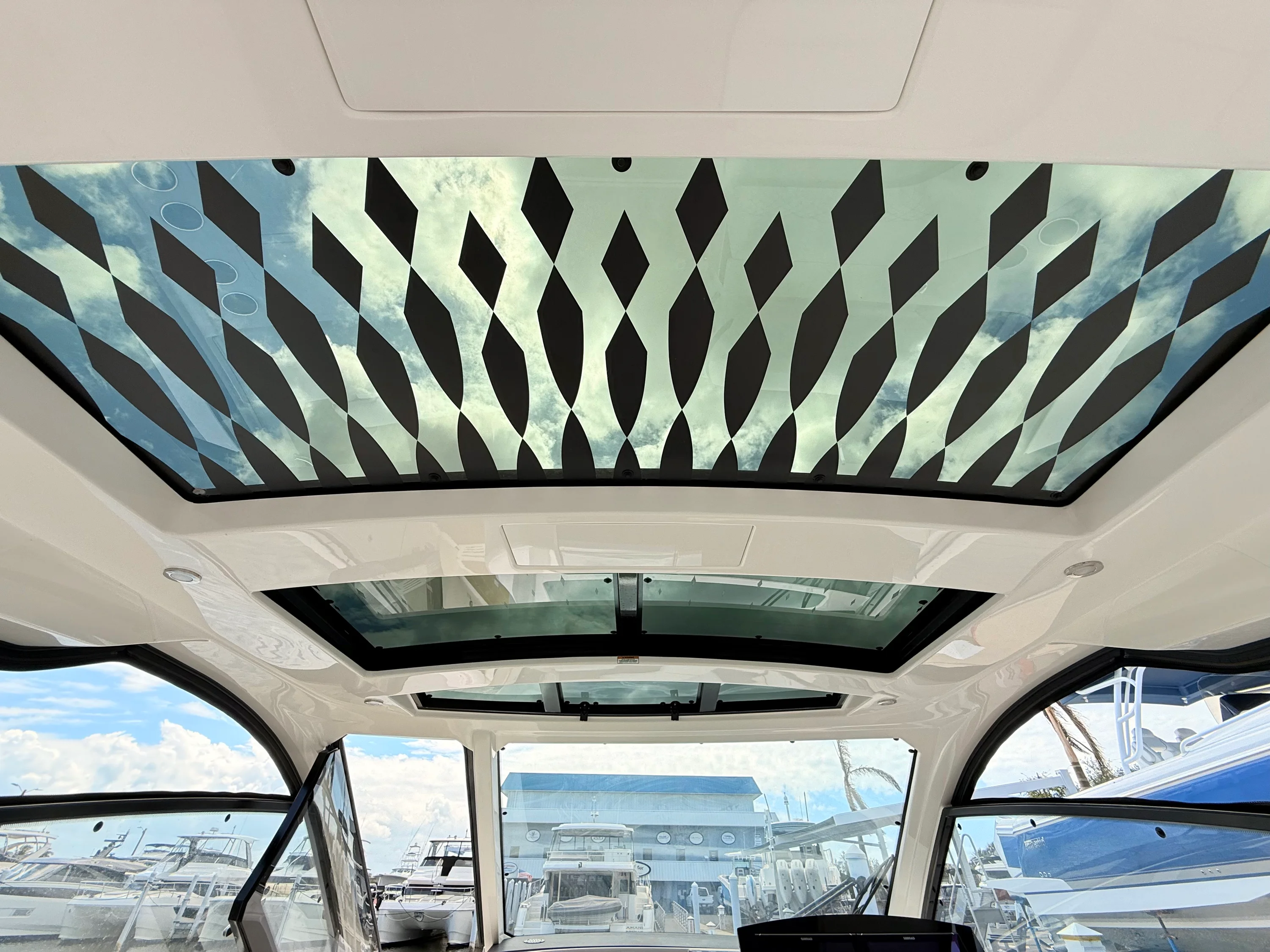 2023 Sea Ray Sundancer 370 Outboard Image Thumbnail #53