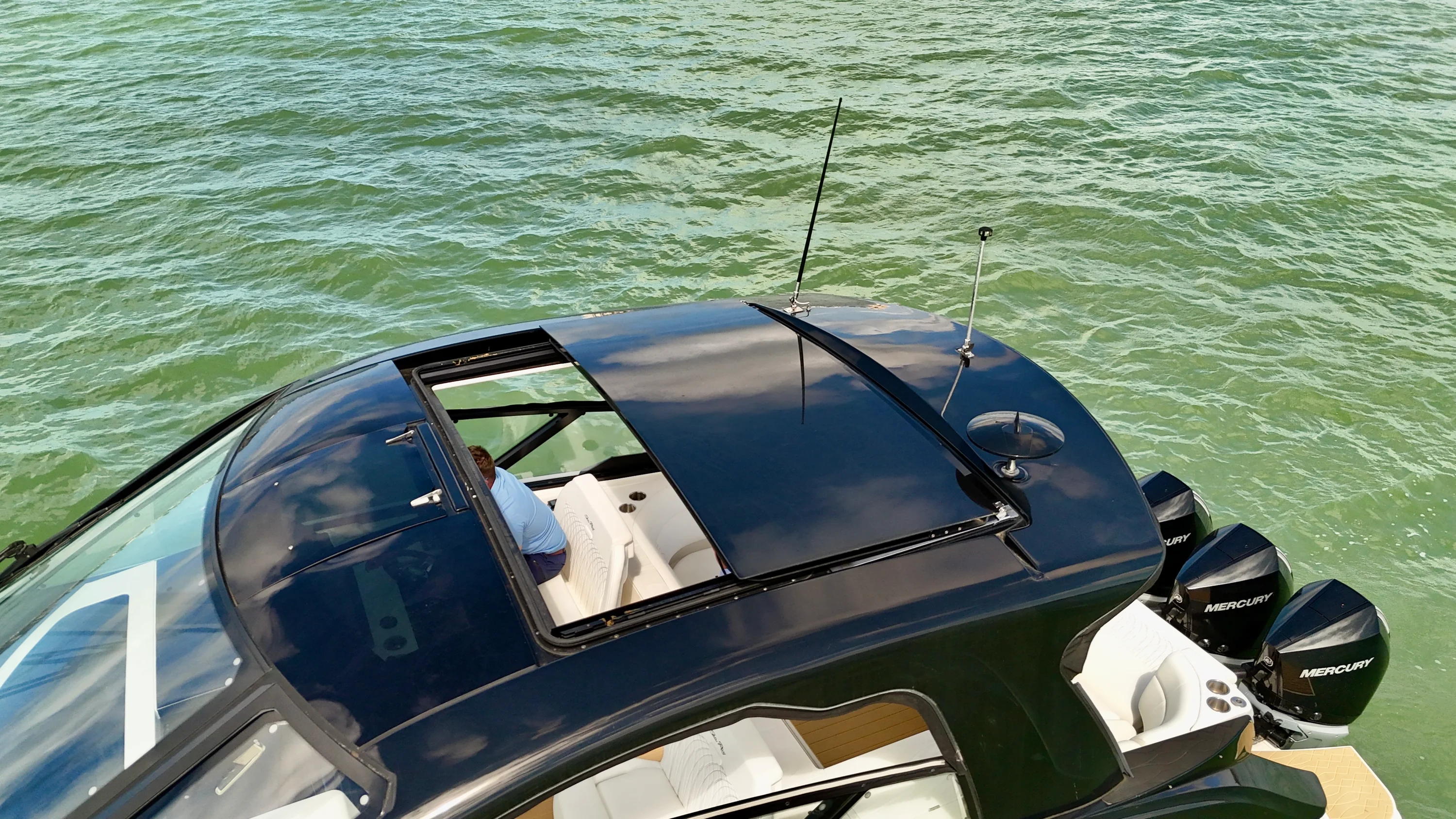 2023 Sea Ray Sundancer 370 Outboard Image Thumbnail #24