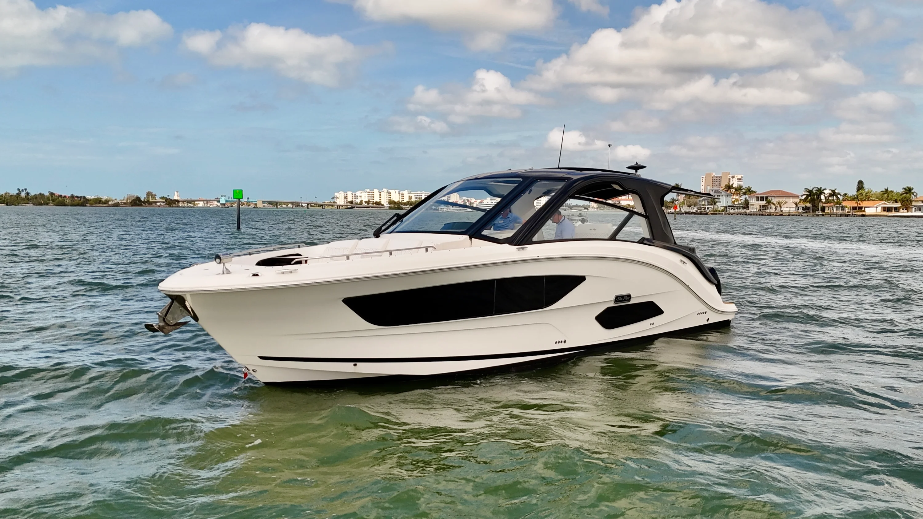 2023 Sea Ray Sundancer 370 Outboard Image Thumbnail #2