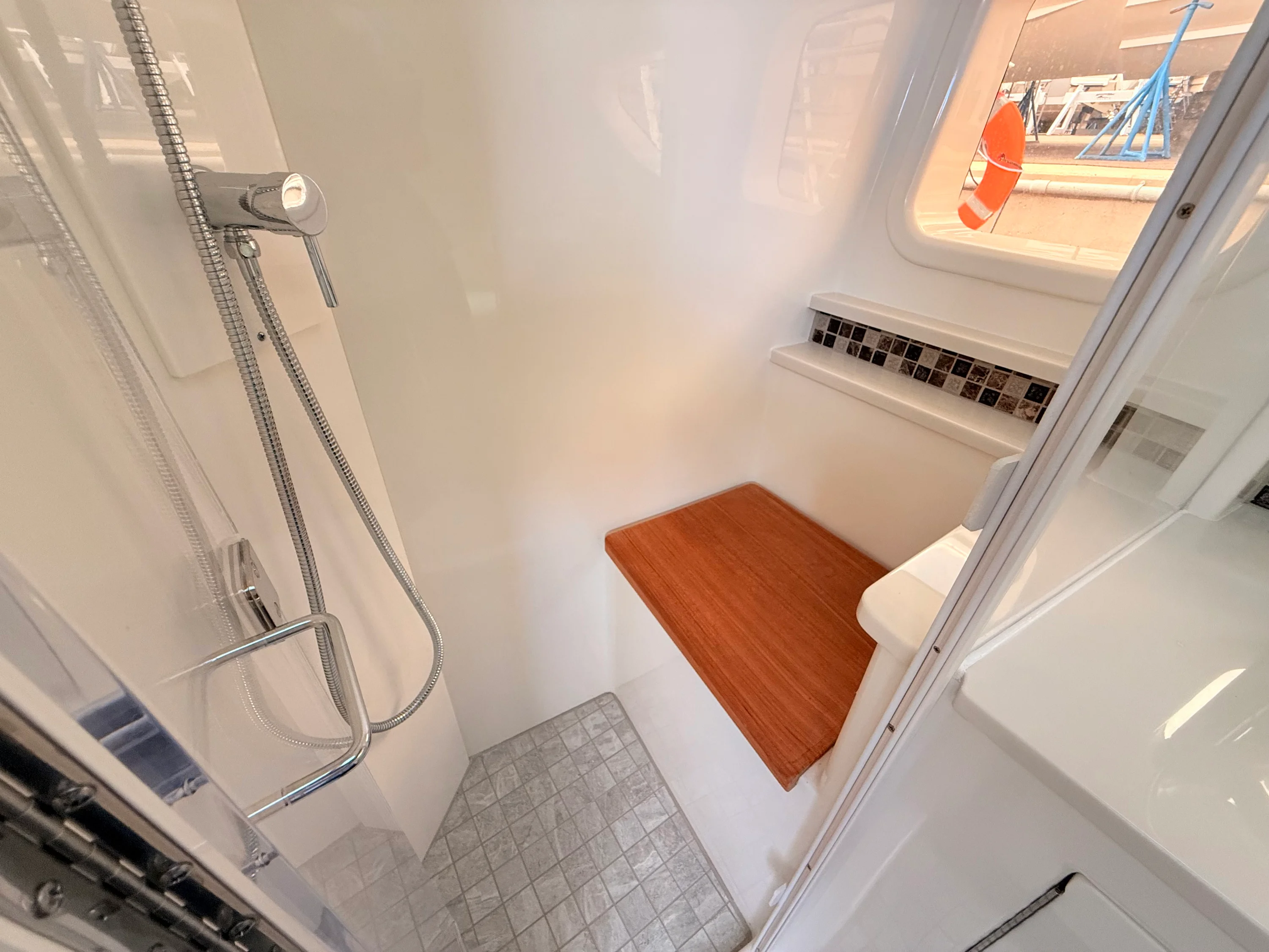 2023 Sea Ray Sundancer 370 Outboard Image Thumbnail #78