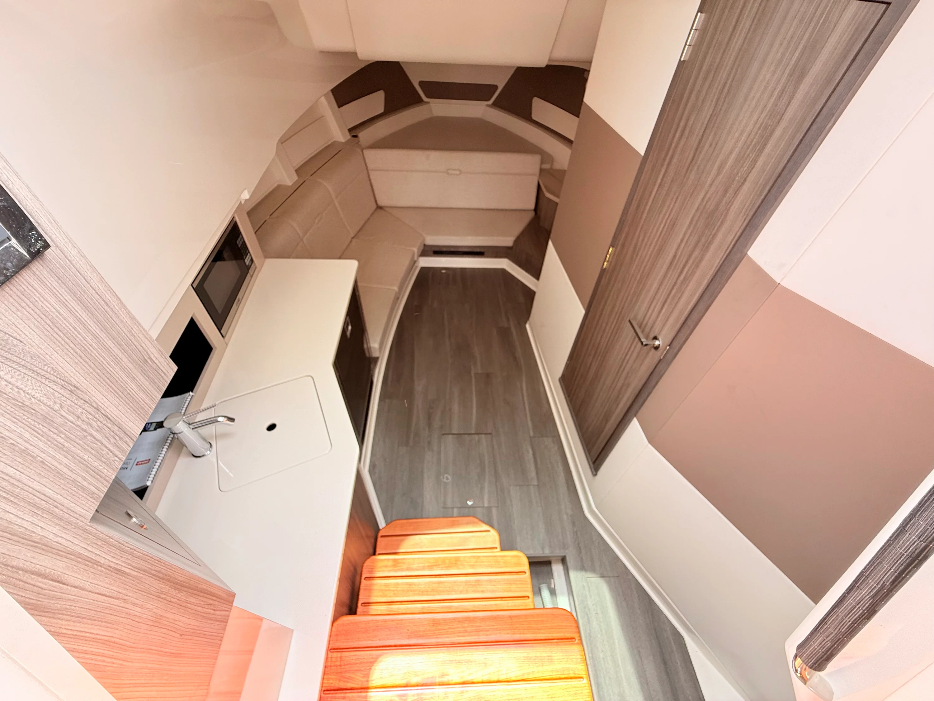 2023 Sea Ray Sundancer 370 Outboard Image Thumbnail #68