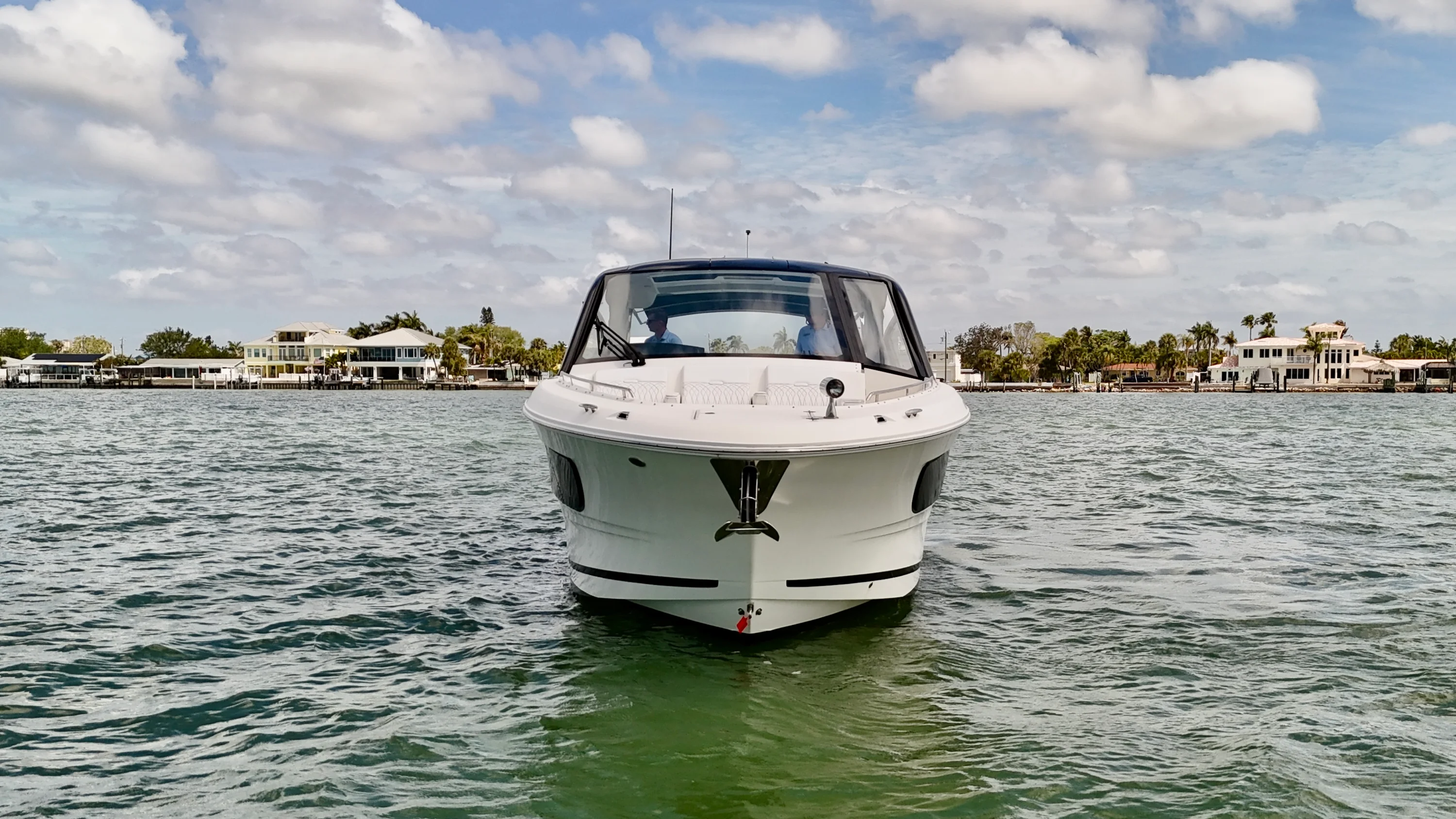 2023 Sea Ray Sundancer 370 Outboard Image Thumbnail #3