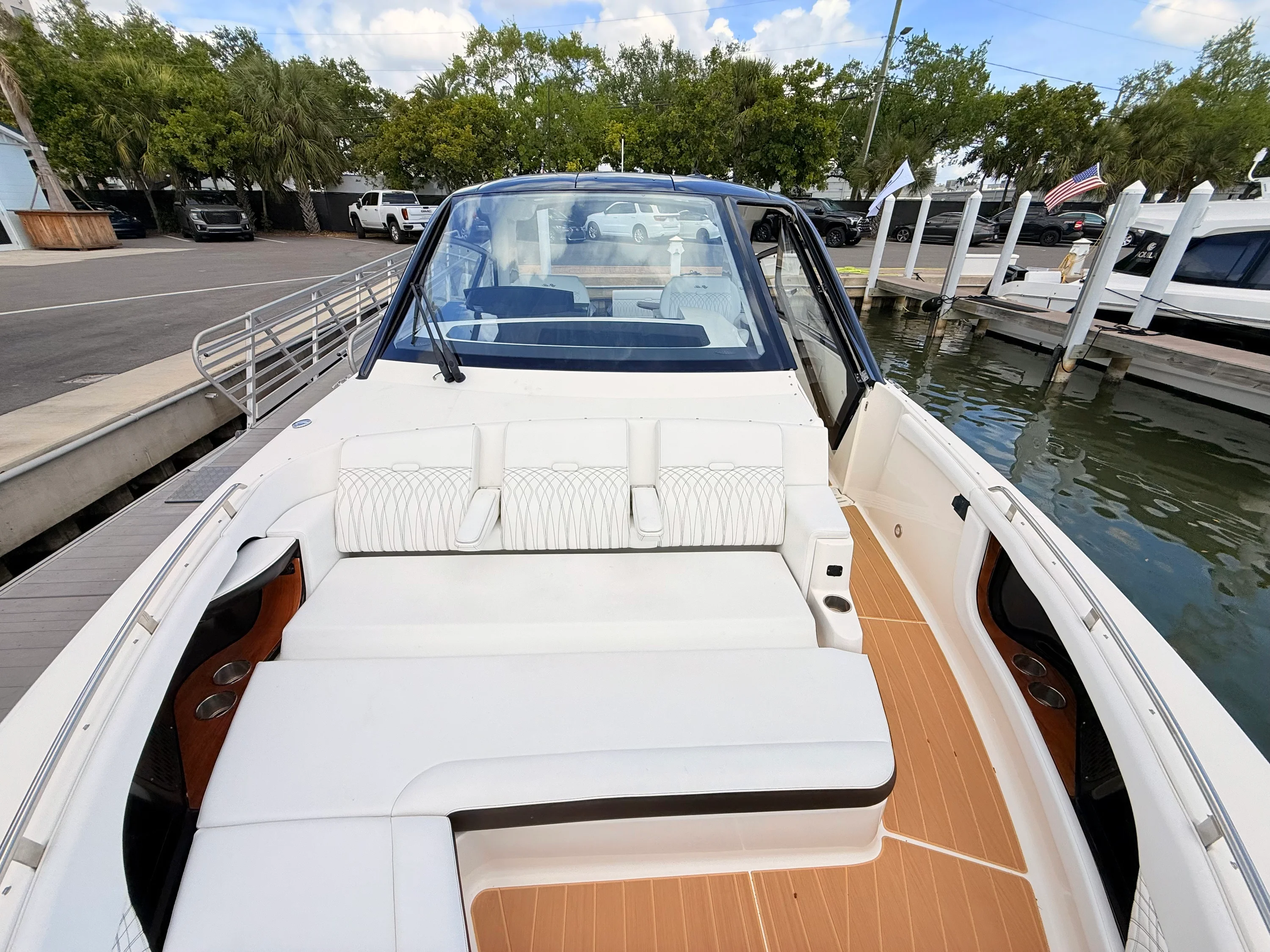 2023 Sea Ray Sundancer 370 Outboard Image Thumbnail #63