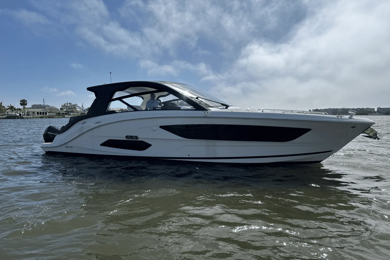 2023 Sea Ray Sundancer 370 Outboard Image Thumbnail #0