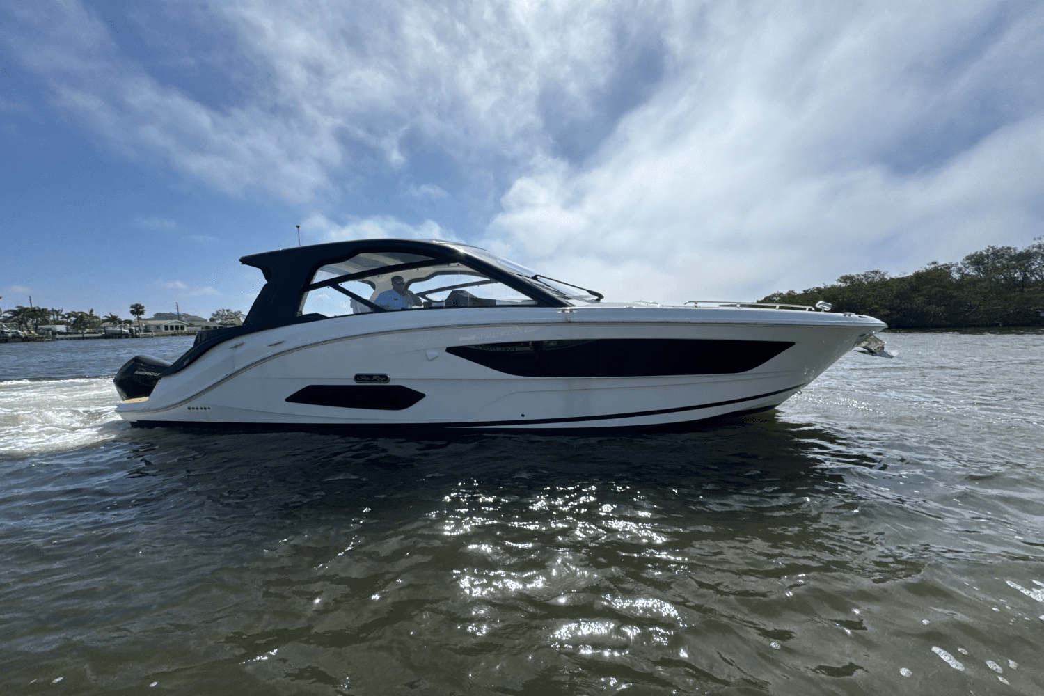 2023 Sea Ray Sundancer 370 Outboard Image Thumbnail #1