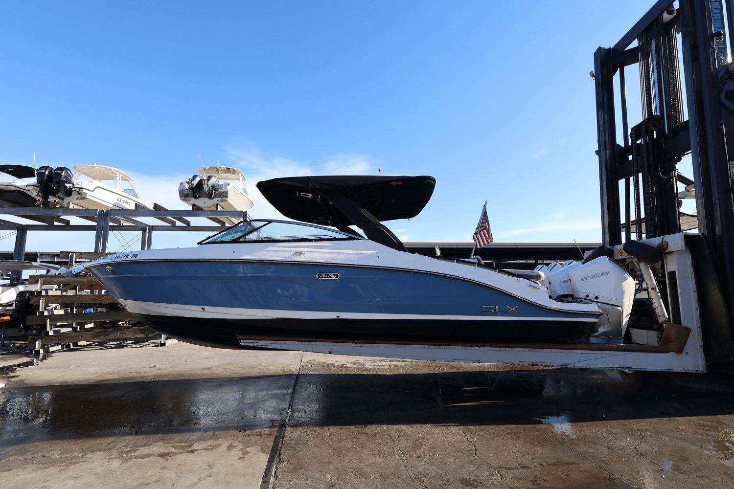 2025 Sea Ray SLX 280 Image Thumbnail #0