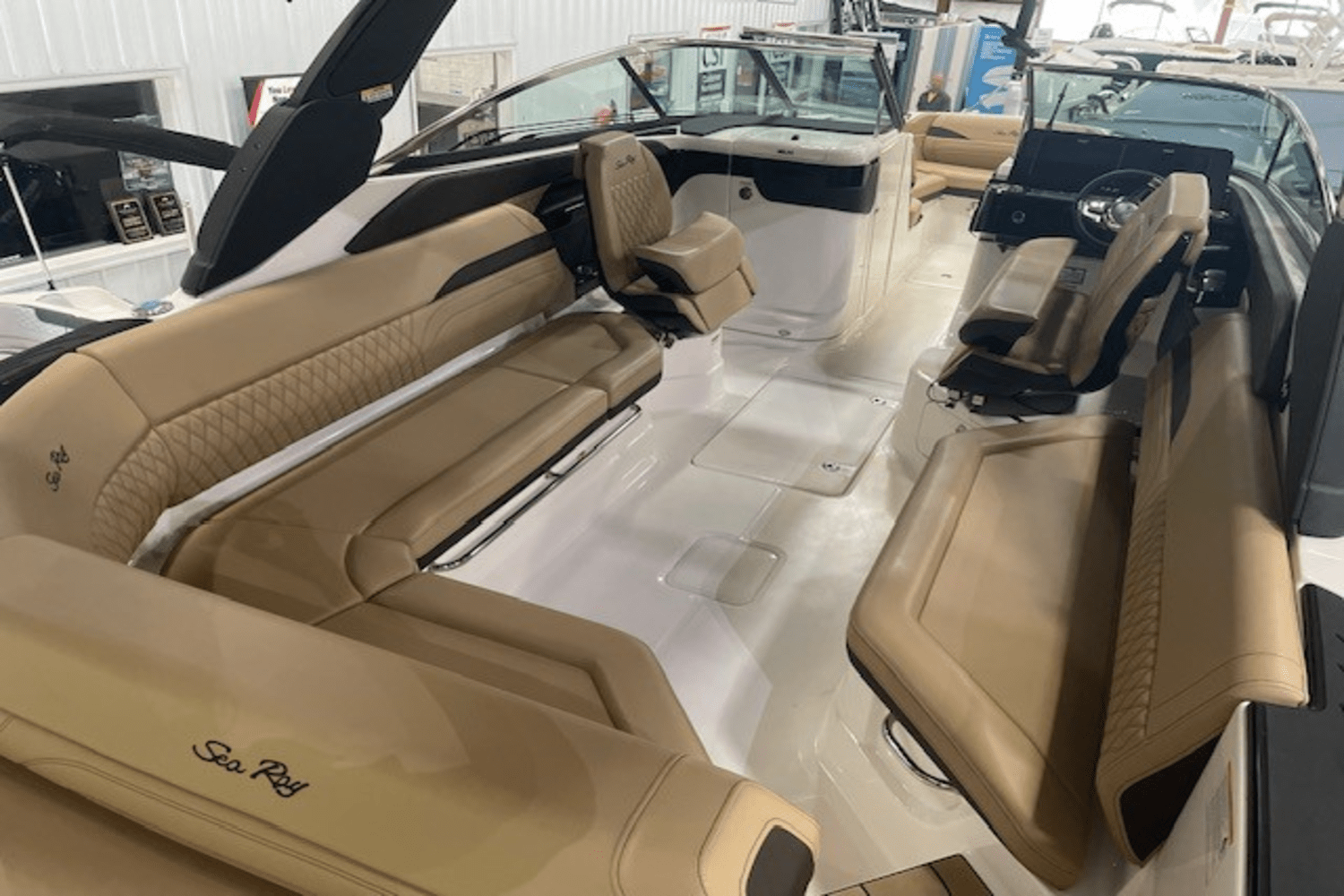 2025 Sea Ray SLX 280 Image Thumbnail #5