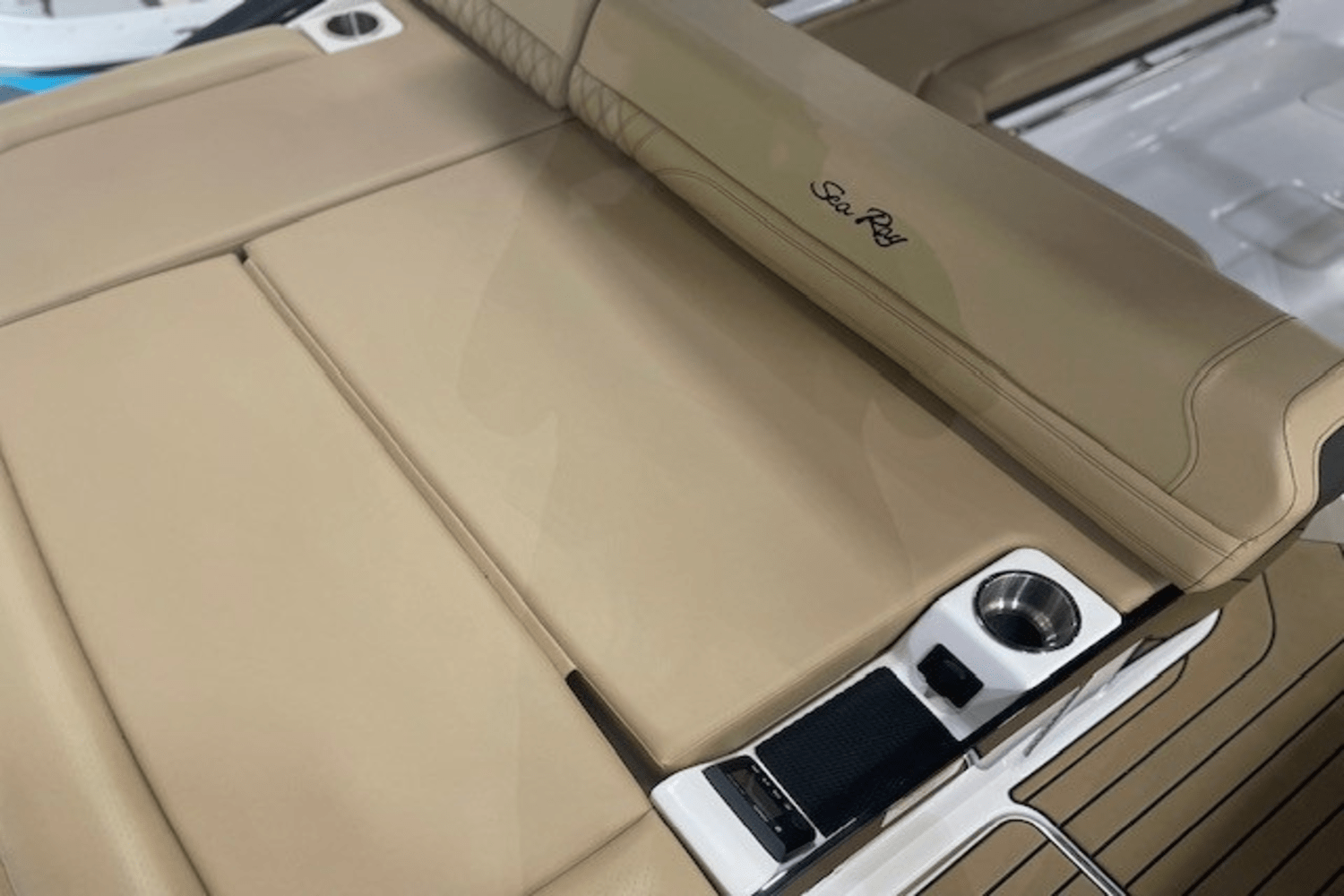 2025 Sea Ray SLX 280 Image Thumbnail #43