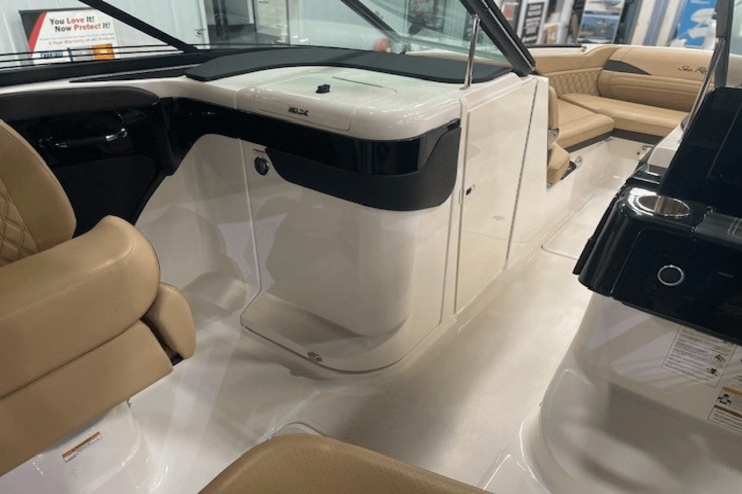 2025 Sea Ray SLX 280 Image Thumbnail #19
