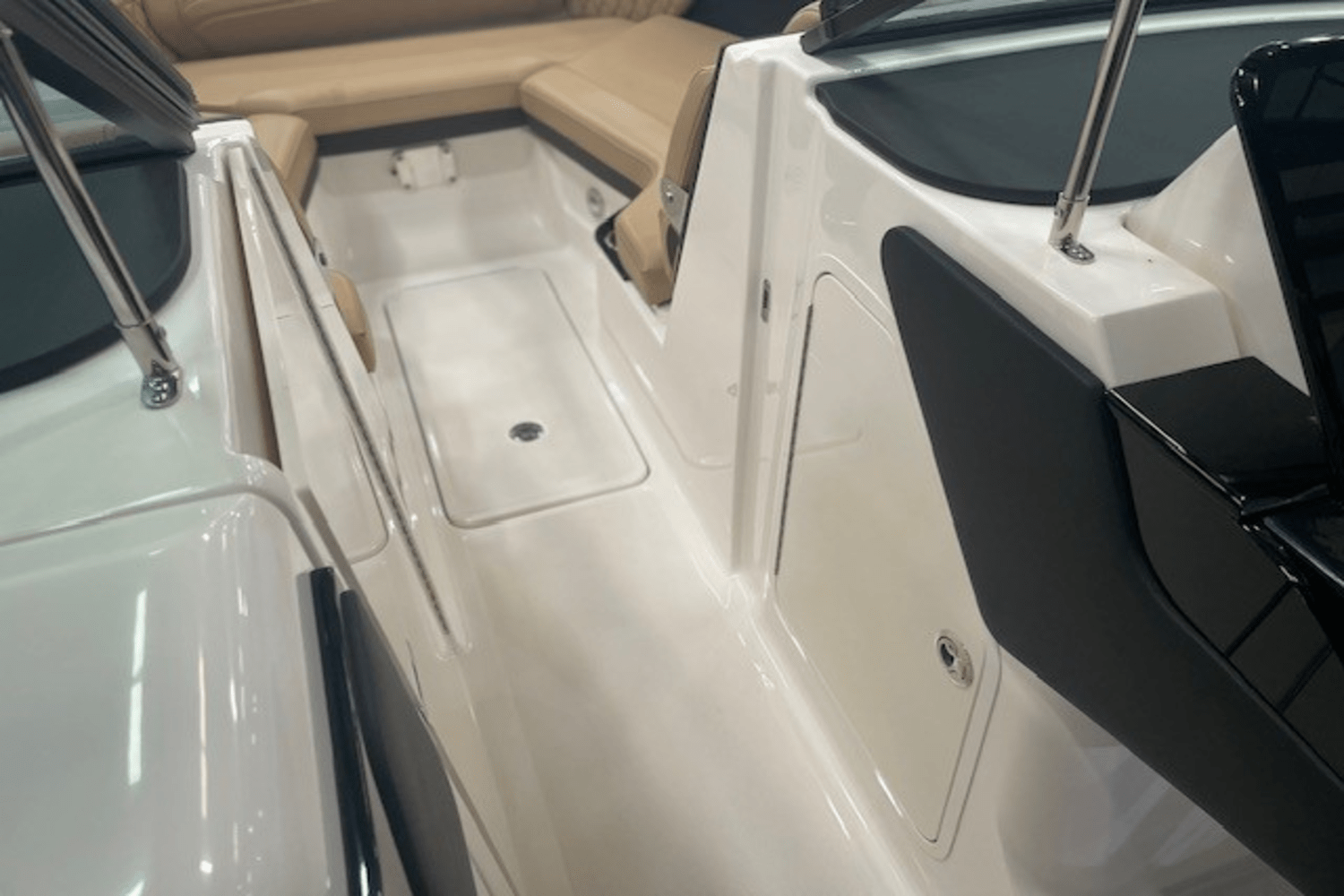 2025 Sea Ray SLX 280 Image Thumbnail #26