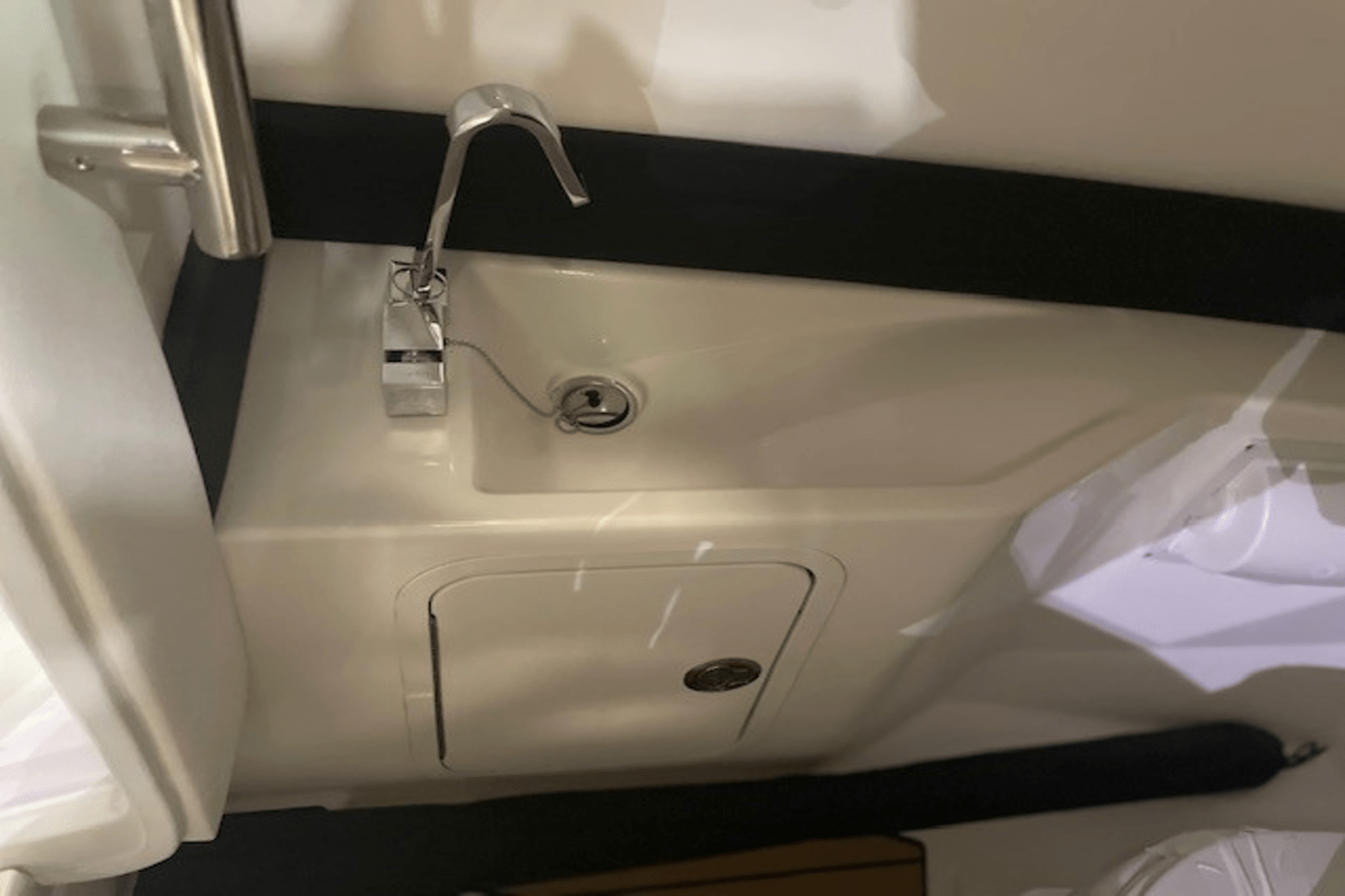 2025 Sea Ray SLX 280 Image Thumbnail #24