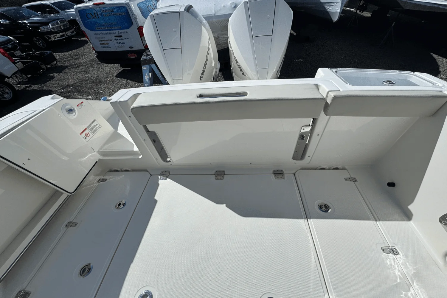 2025 Boston Whaler 280 Vantage Image Thumbnail #12
