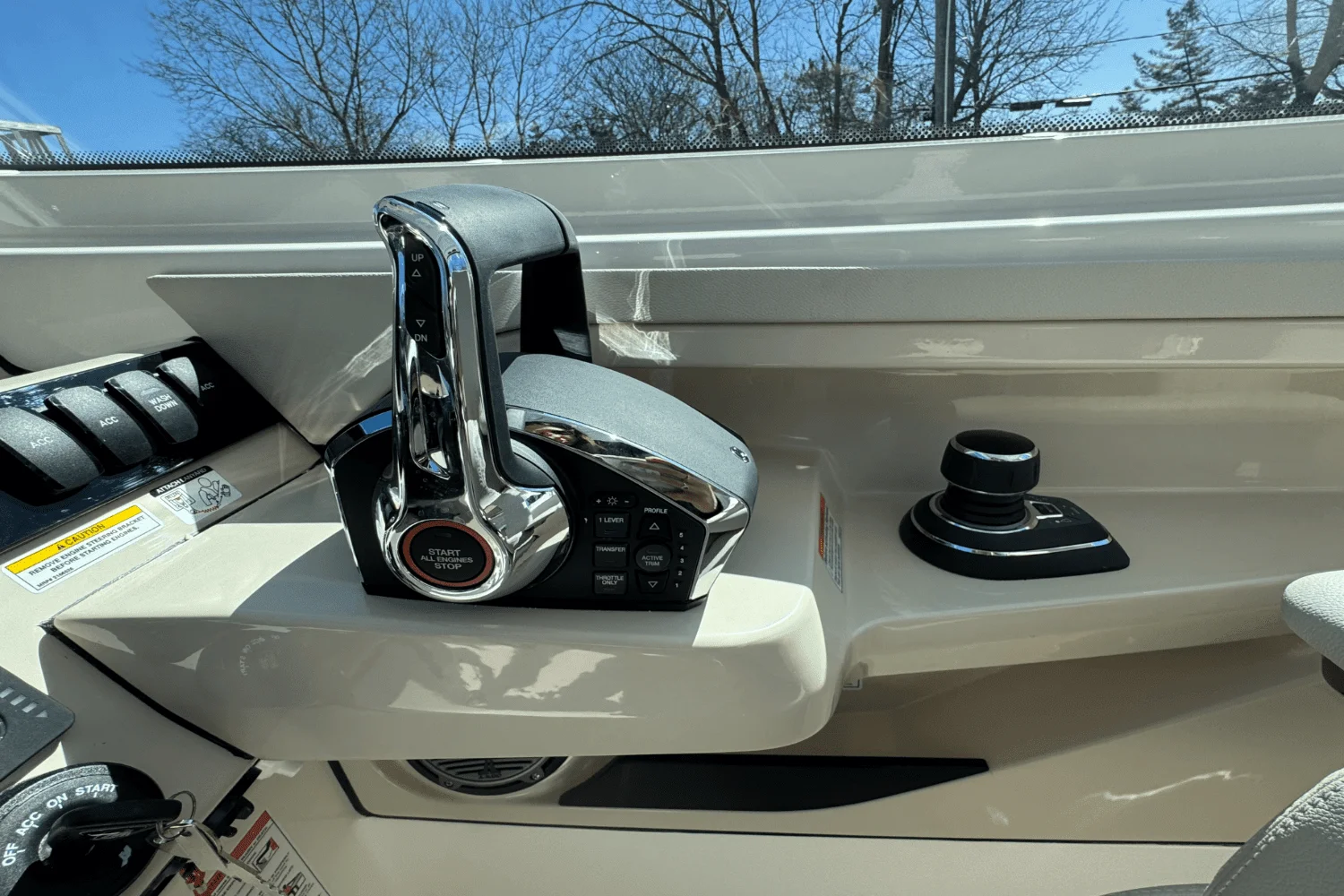 2025 Boston Whaler 280 Vantage Image Thumbnail #44