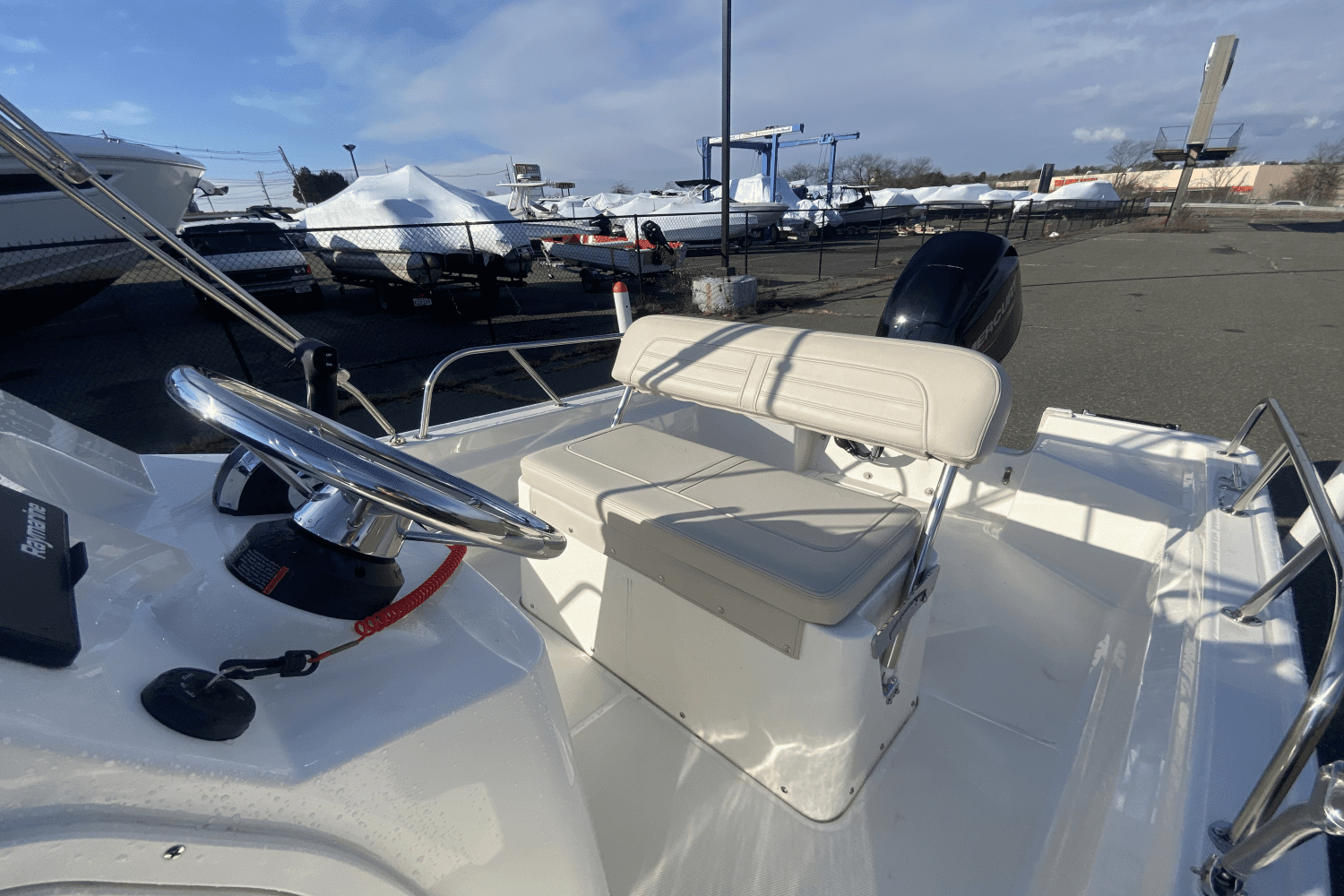 2021 Boston Whaler 150 MONTAUK Image Thumbnail #5