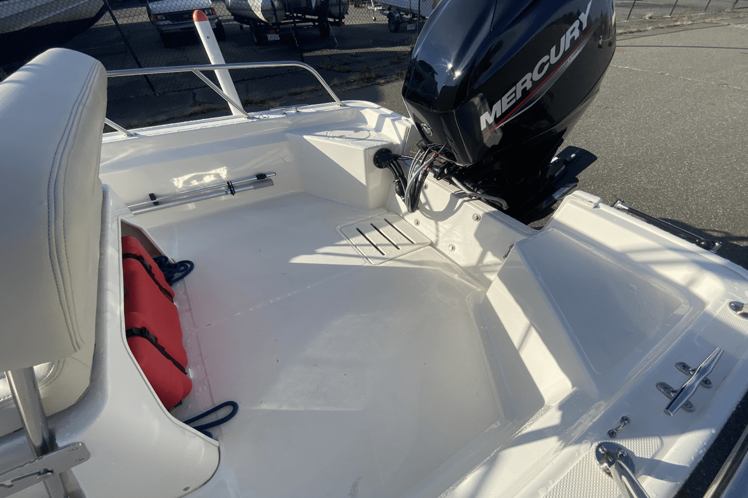 2021 Boston Whaler 150 MONTAUK Image Thumbnail #6