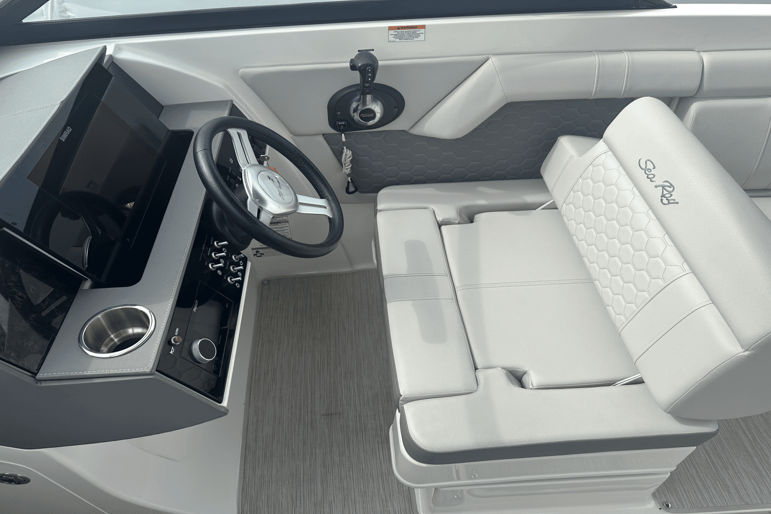 2021 Sea Ray 270 SDX OB Image Thumbnail #10