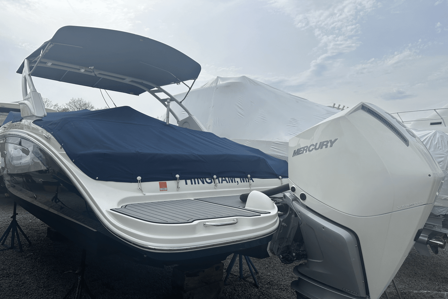 2021 Sea Ray 270 SDX OB Image Thumbnail #3