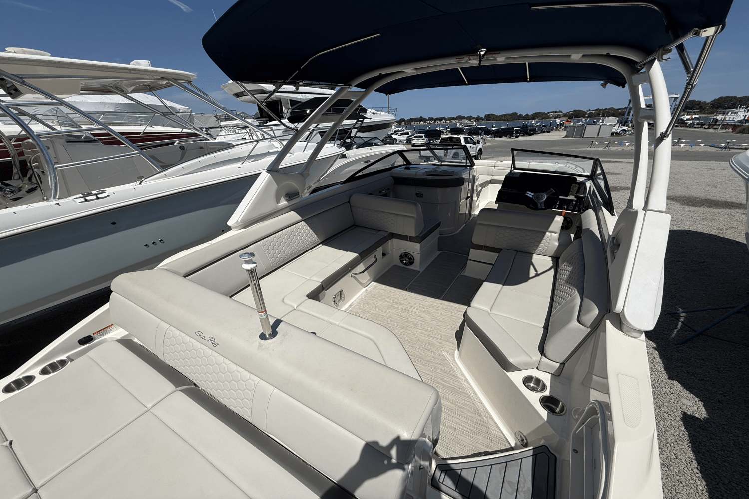 2021 Sea Ray 270 SDX OB Image Thumbnail #8