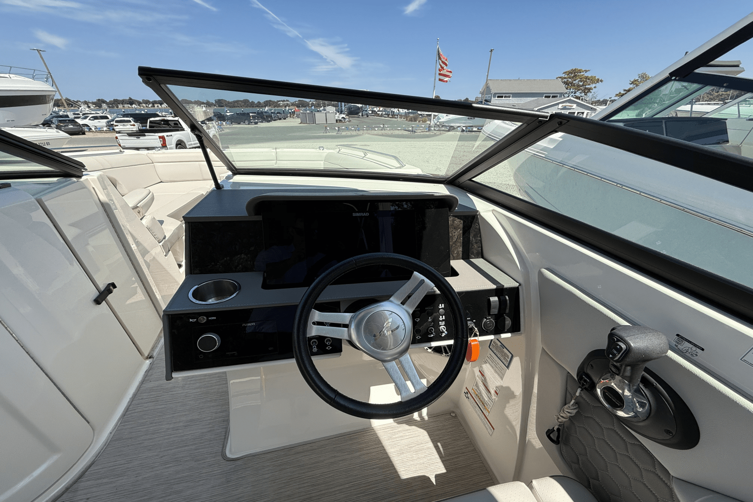 2021 Sea Ray 270 SDX OB Image Thumbnail #14