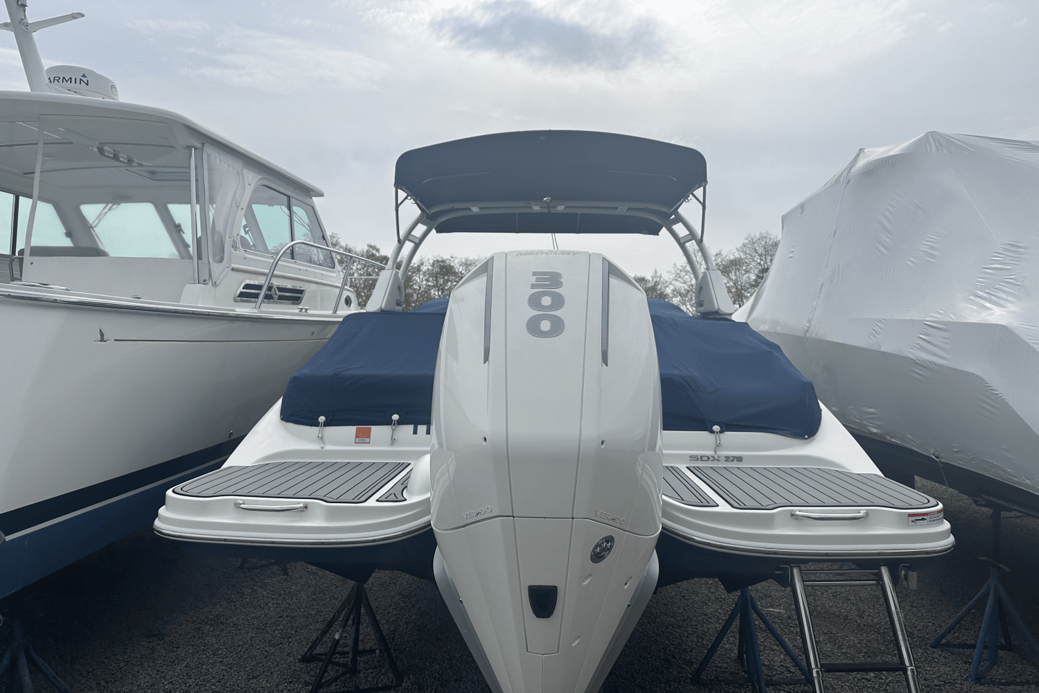 2021 Sea Ray 270 SDX OB Image Thumbnail #2