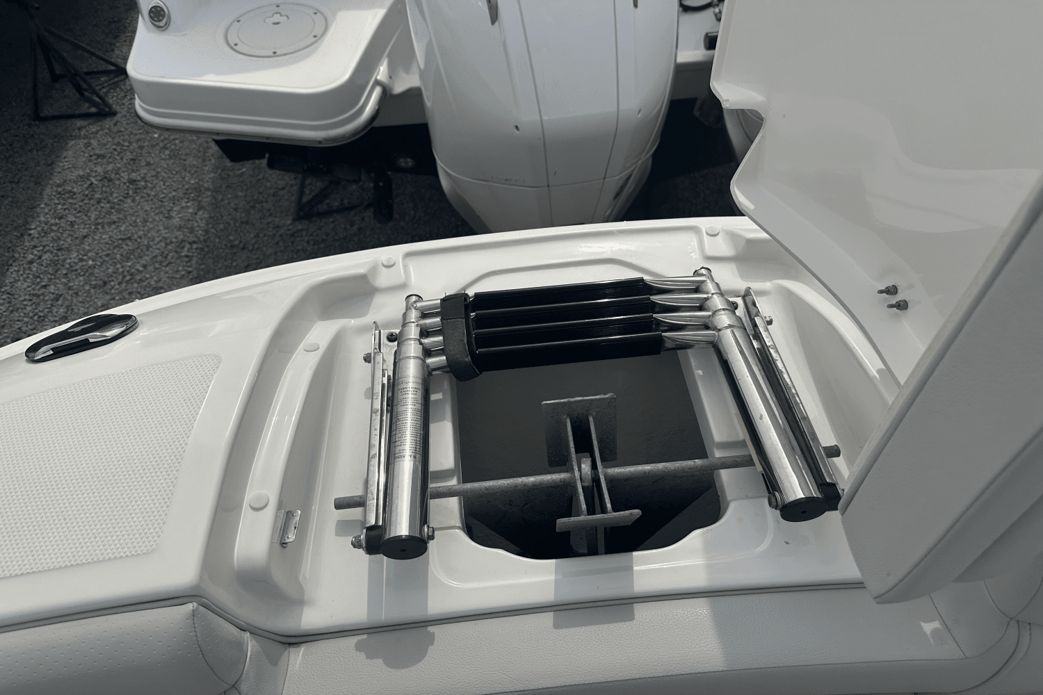 2021 Sea Ray 270 SDX OB Image Thumbnail #18