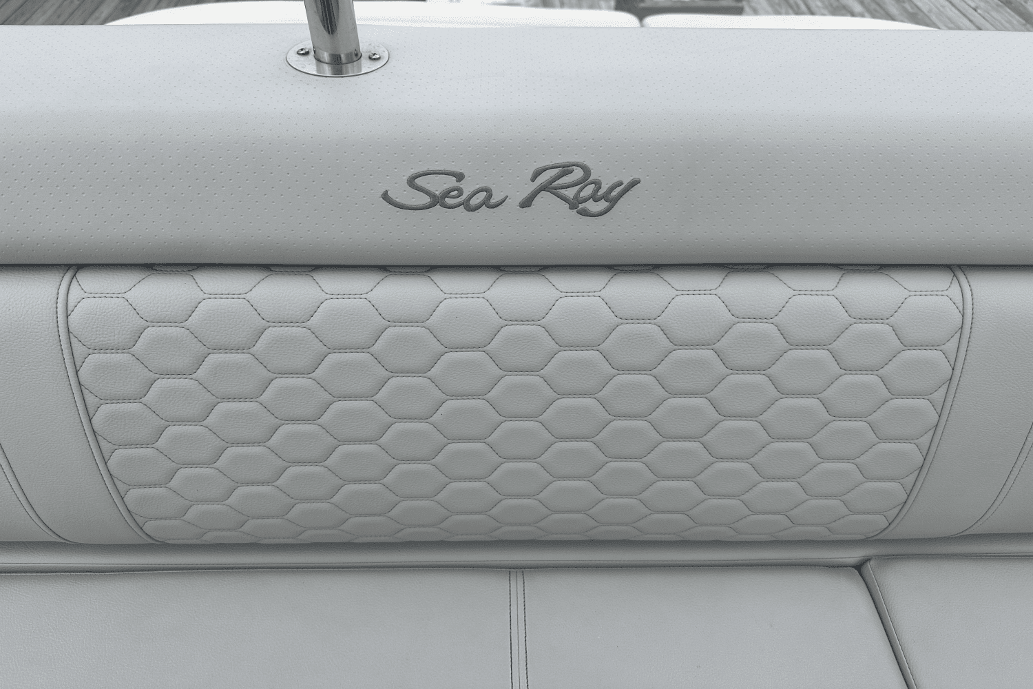 2021 Sea Ray 270 SDX OB Image Thumbnail #6