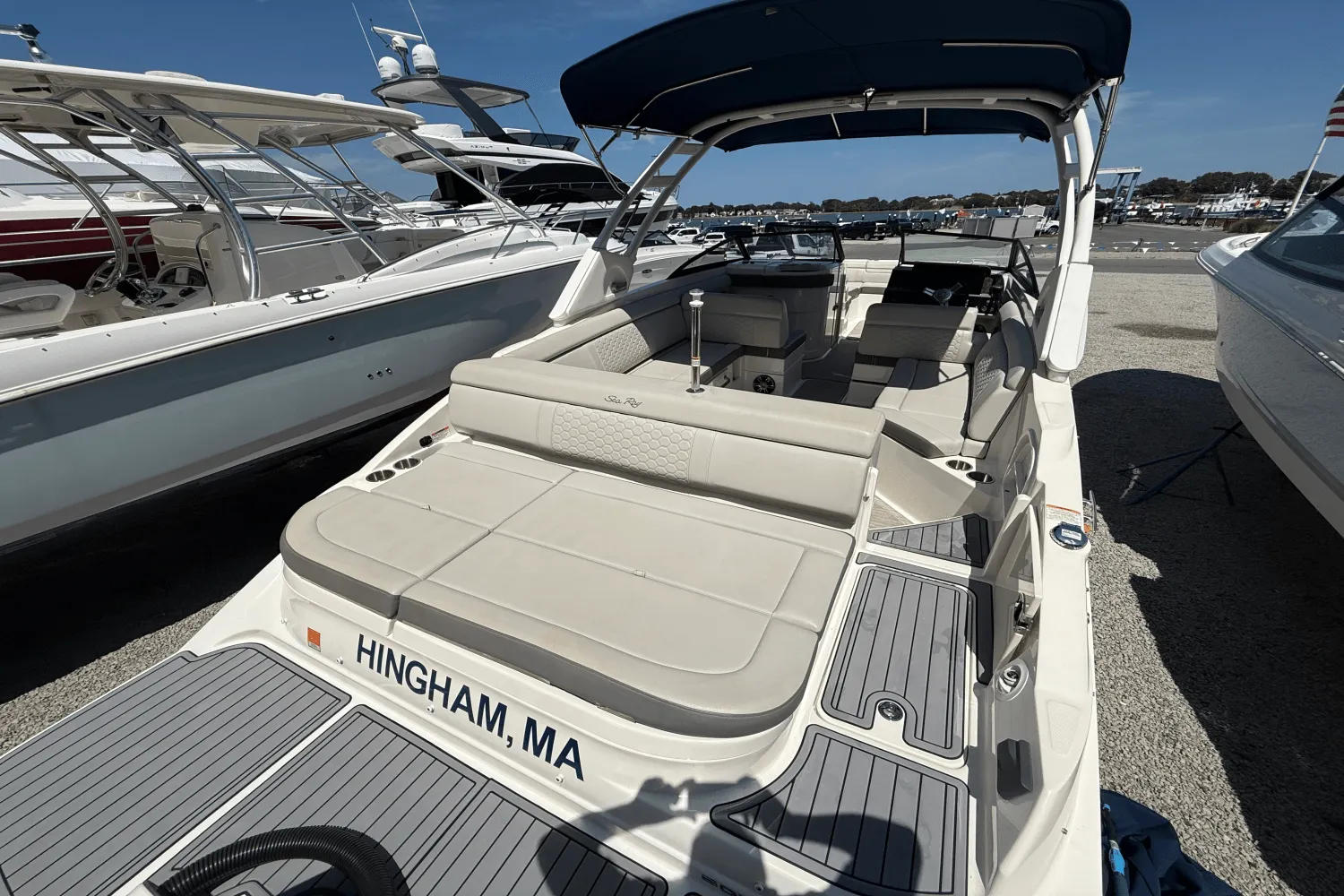 2021 Sea Ray 270 SDX OB Image Thumbnail #7