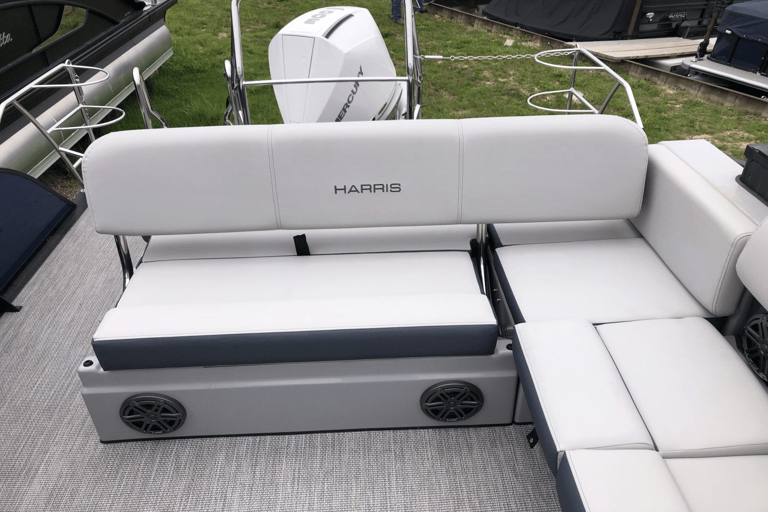 2025 Harris Grand Mariner 250 Image Thumbnail #15