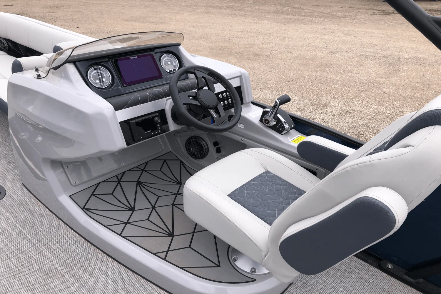 2025 Harris Grand Mariner 250 Image Thumbnail #10