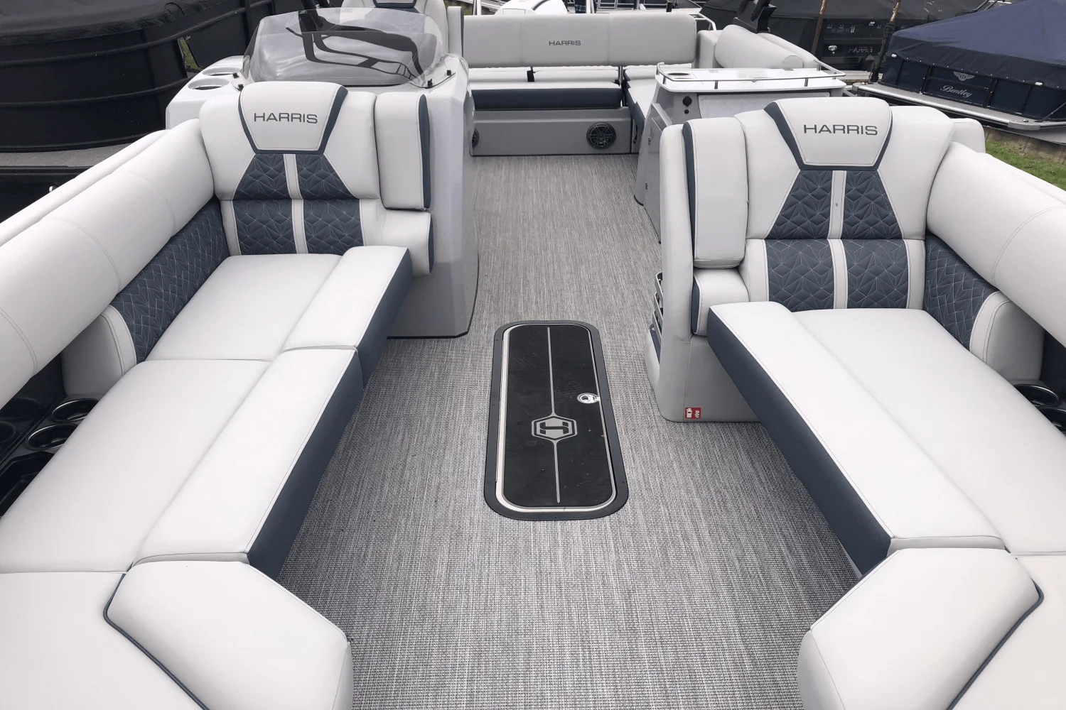 2025 Harris Grand Mariner 250 Image Thumbnail #3