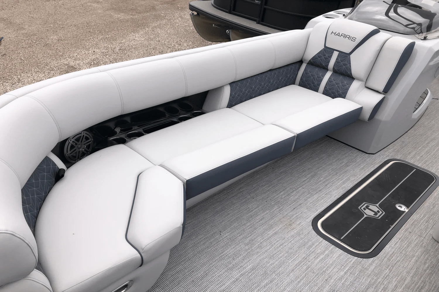 2025 Harris Grand Mariner 250 Image Thumbnail #1