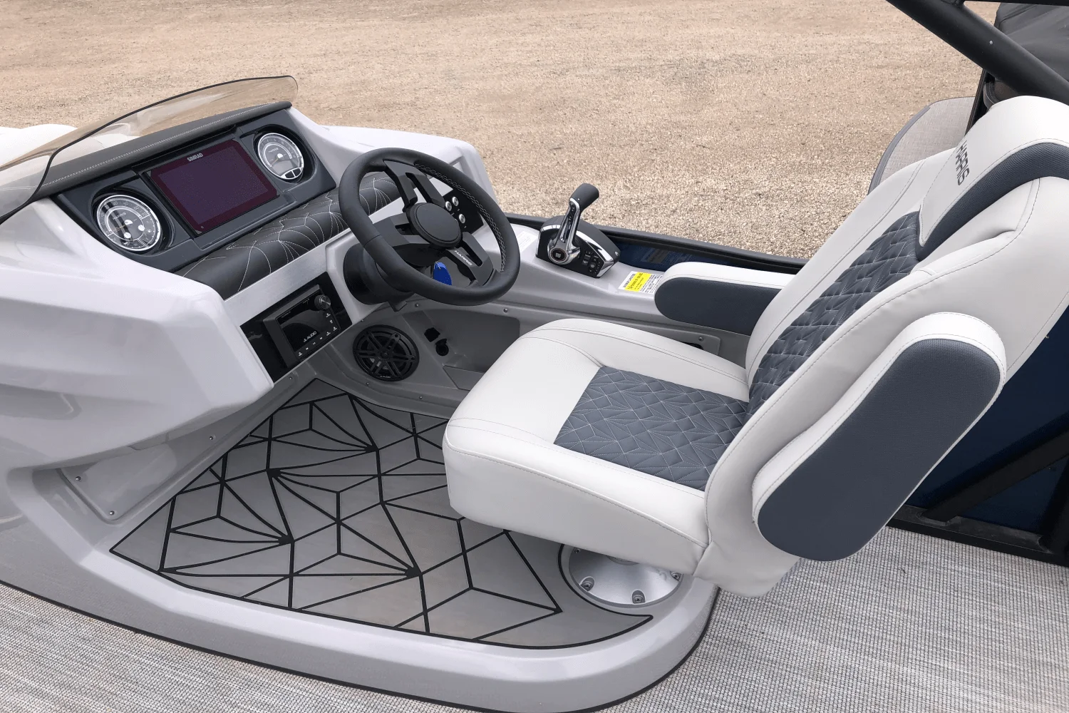 2025 Harris Grand Mariner 250 Image Thumbnail #7