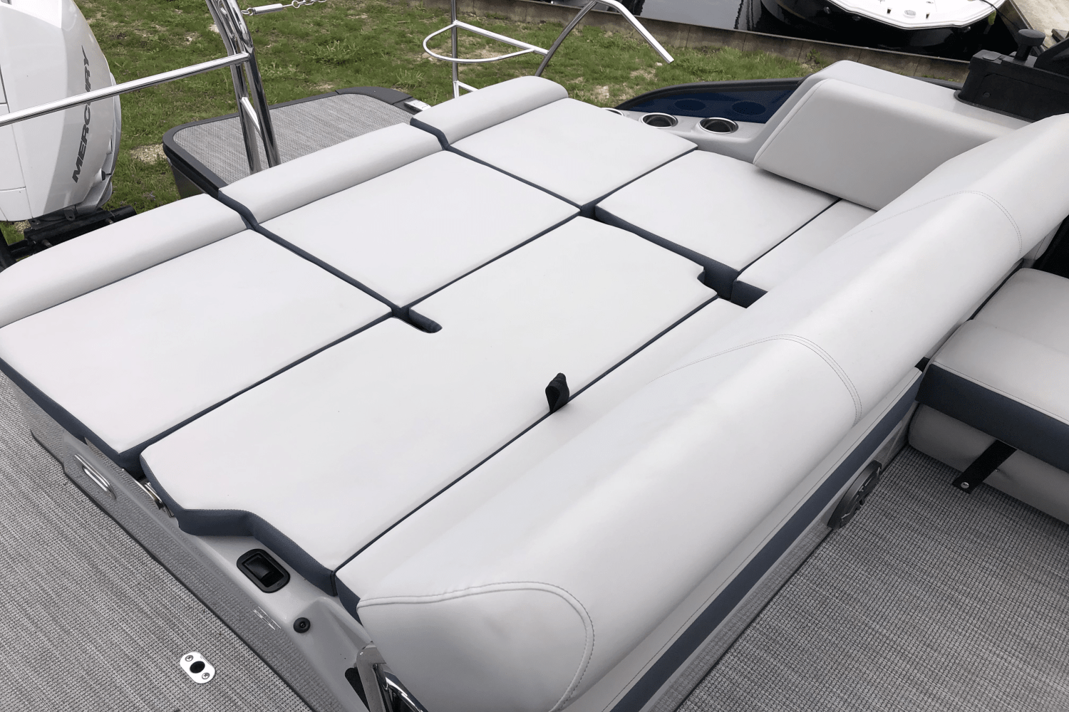 2025 Harris Grand Mariner 250 Image Thumbnail #20