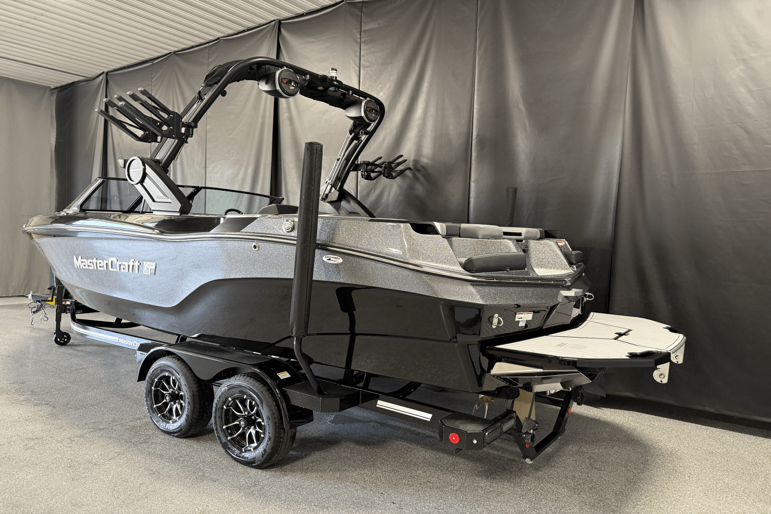 2025 Mastercraft XT23 Image Thumbnail #4
