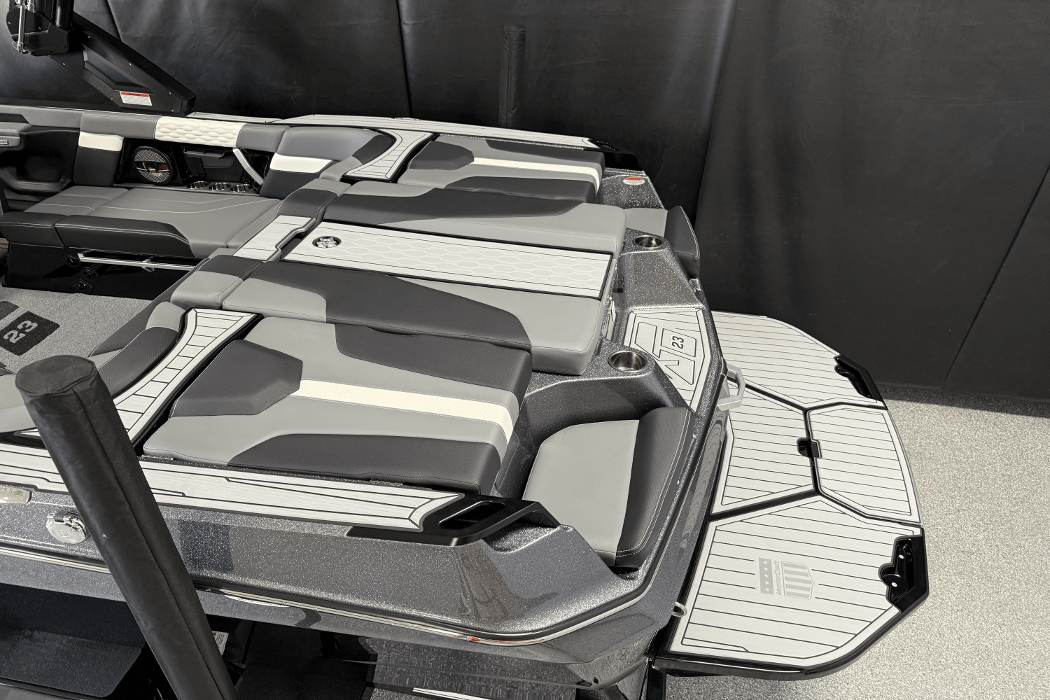 2025 Mastercraft XT23 Image Thumbnail #12