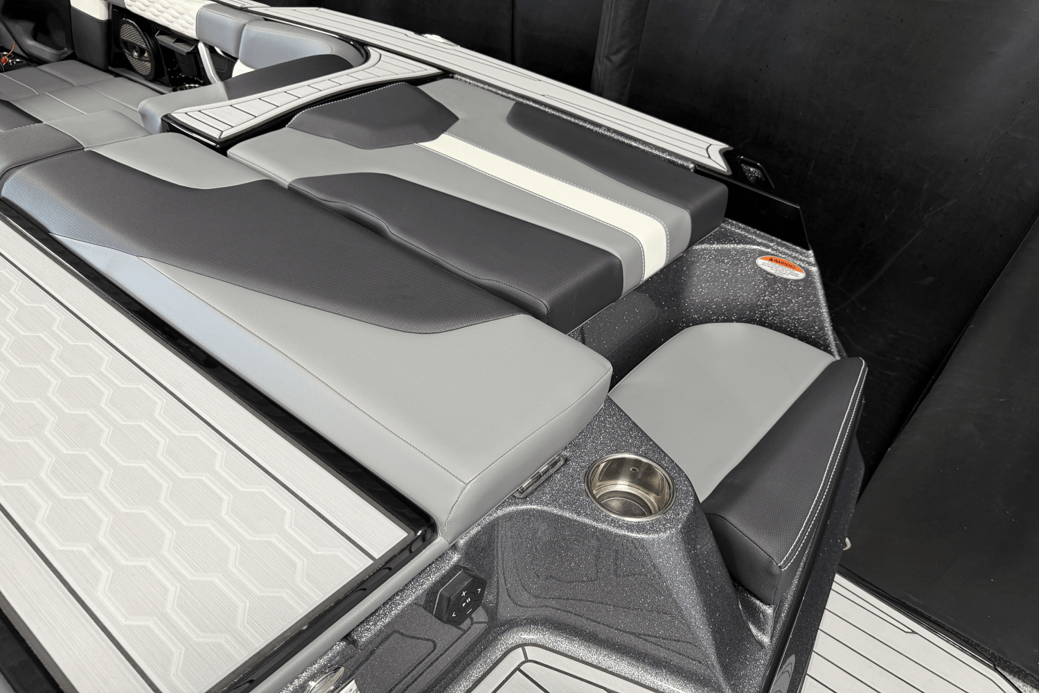 2025 Mastercraft XT23 Image Thumbnail #17