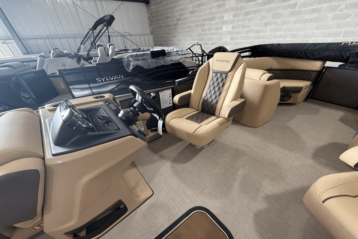 2025 Harris 230 Sunliner Image Thumbnail #9