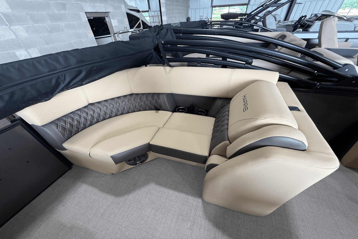 2025 Harris 230 Sunliner Image Thumbnail #17