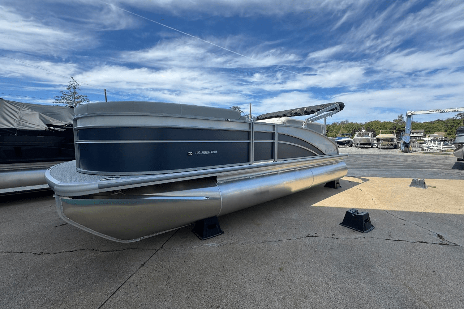 2025 Harris Cruiser 190 Image Thumbnail #9